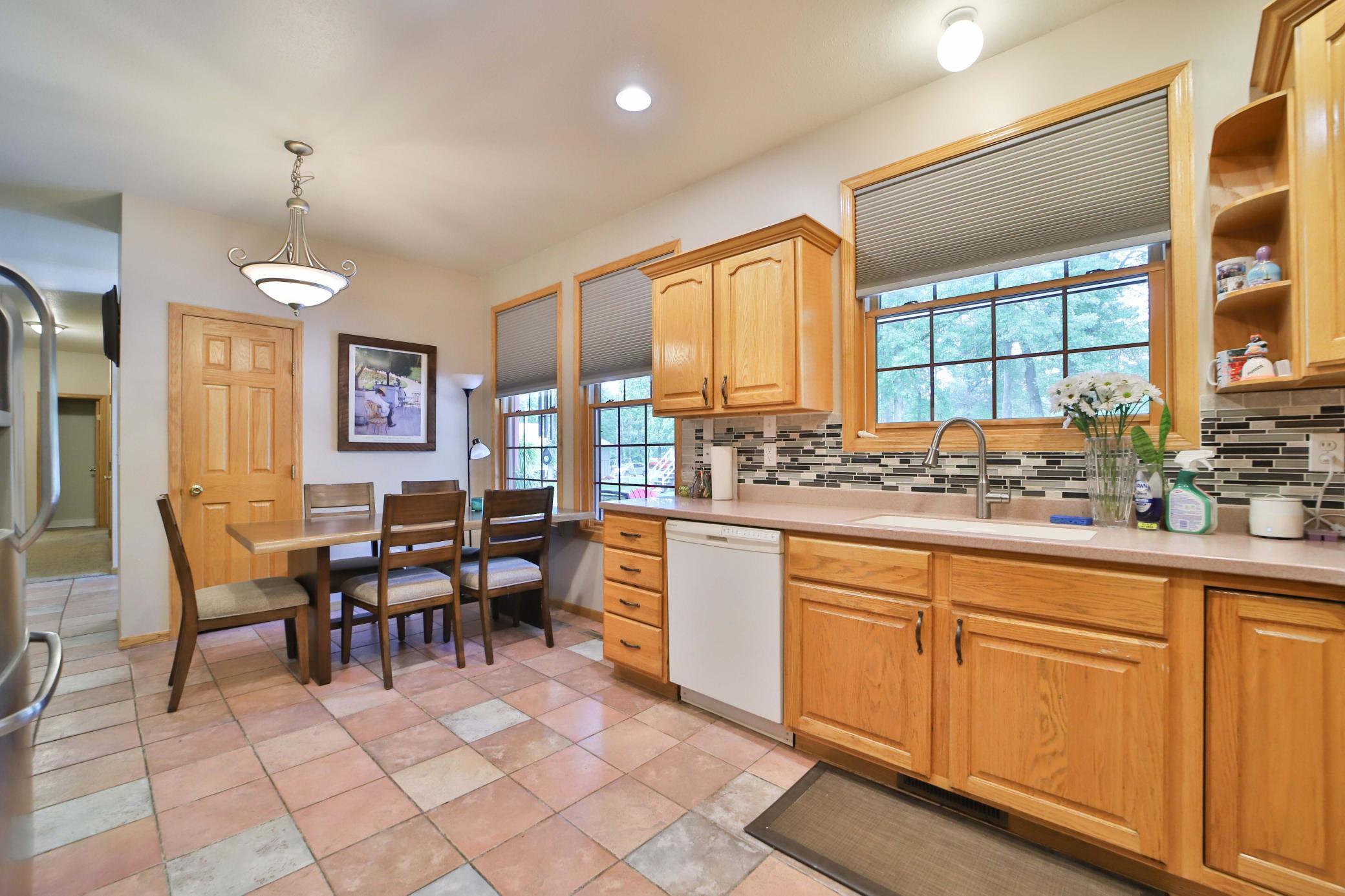 2002 single family home for sale at 6740 Saint Mathias Road in Brainerd, MN — 3 bed, 2 bath (photo 6 of 52)