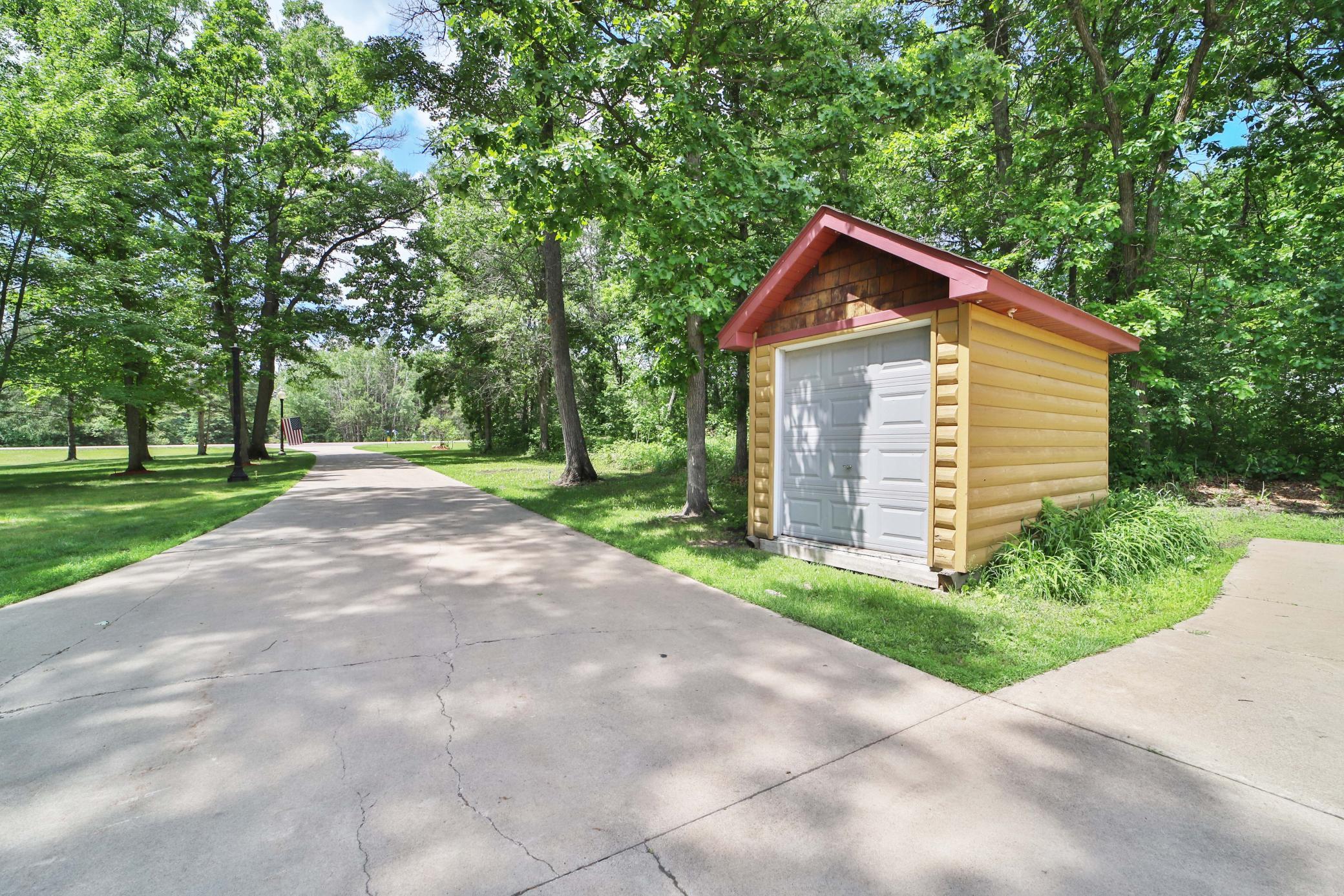 2002 single family home for sale at 6740 Saint Mathias Road in Brainerd, MN — 3 bed, 2 bath (photo 51 of 52)