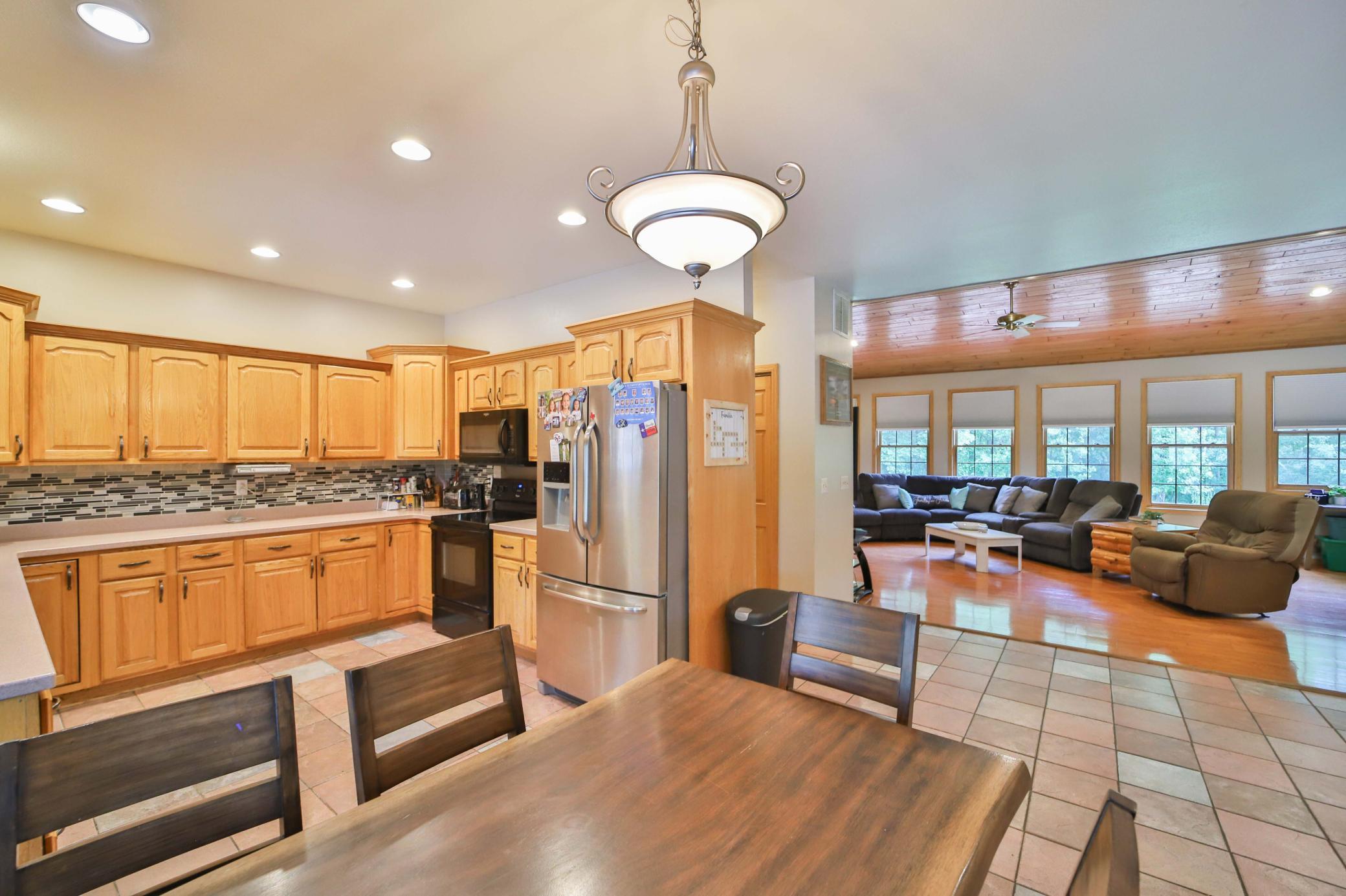 2002 single family home for sale at 6740 Saint Mathias Road in Brainerd, MN — 3 bed, 2 bath (photo 10 of 52)
