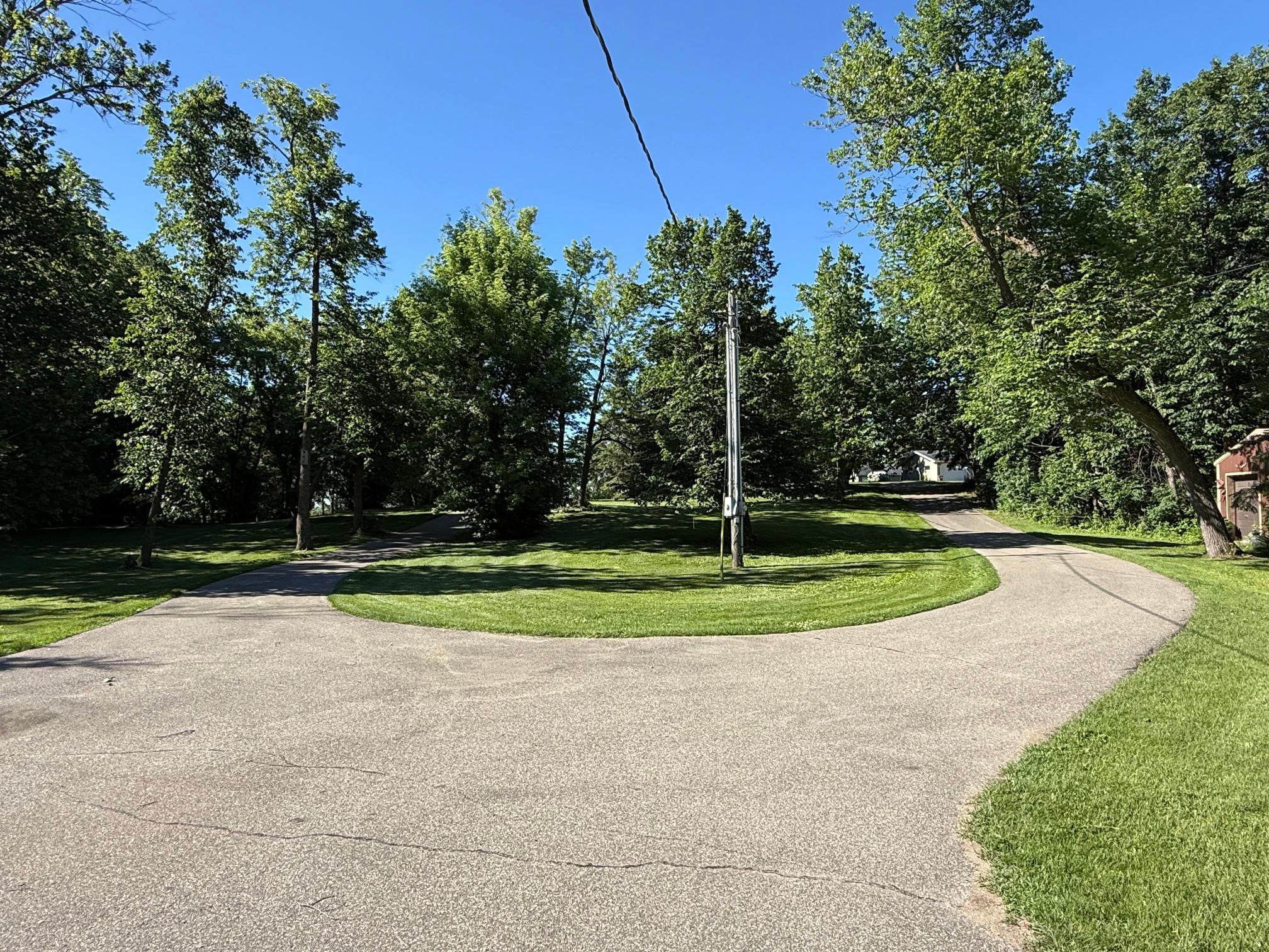 1979 single family home for sale at 26324 Paradise Point Road in Detroit Lakes, MN — 5 bed, 2 bath (photo 39 of 41)