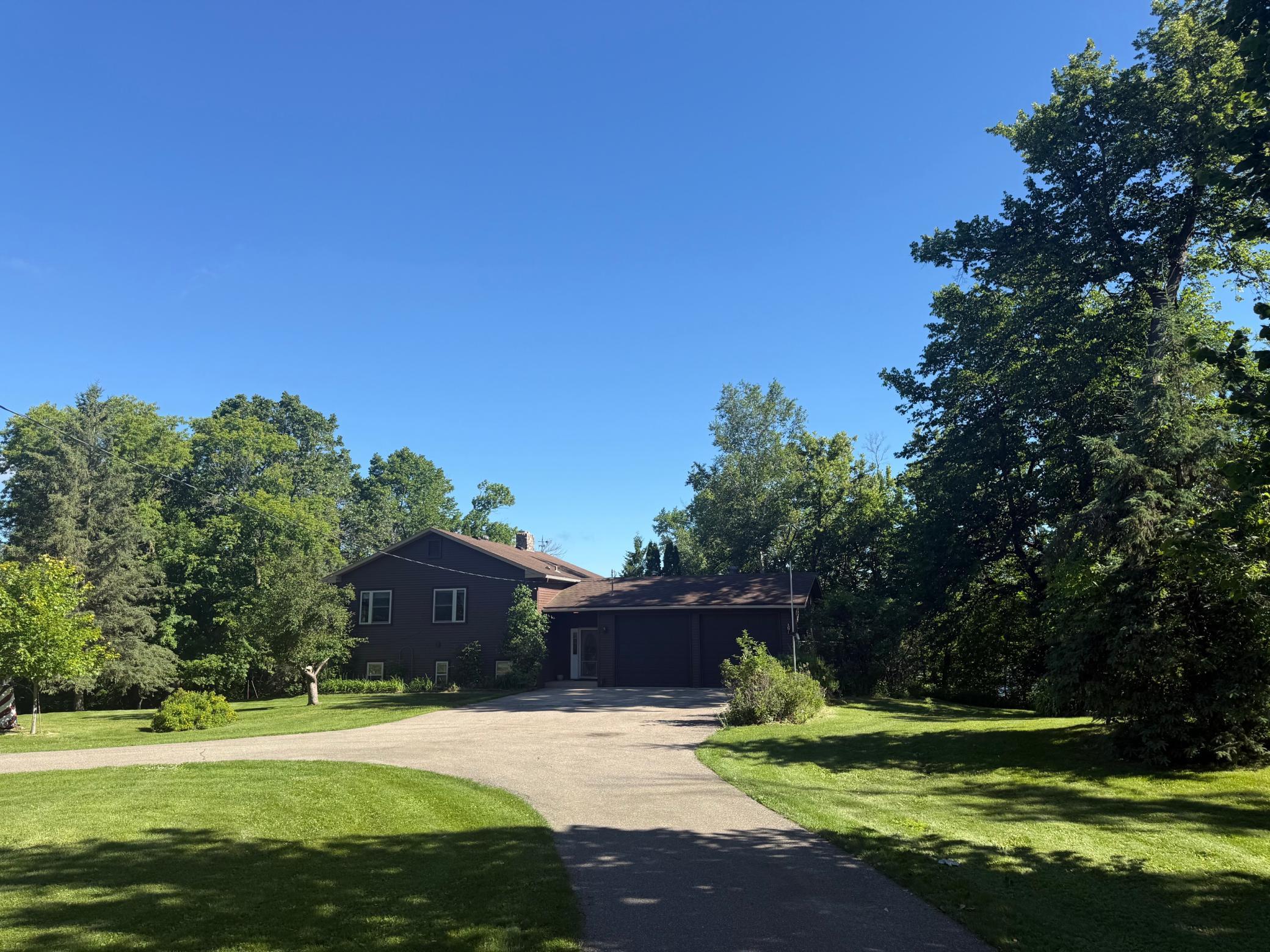 1979 single family home for sale at 26324 Paradise Point Road in Detroit Lakes, MN — 5 bed, 2 bath (photo 40 of 41)