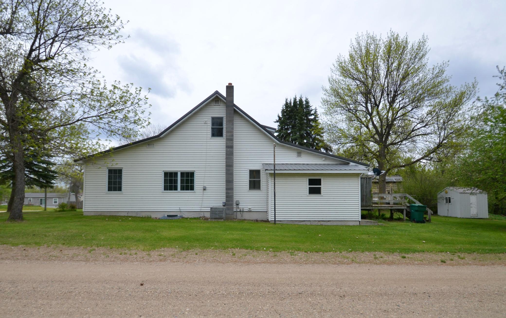 35 Evergreen St, Esmond ND 58332 - Photo 2 of 26