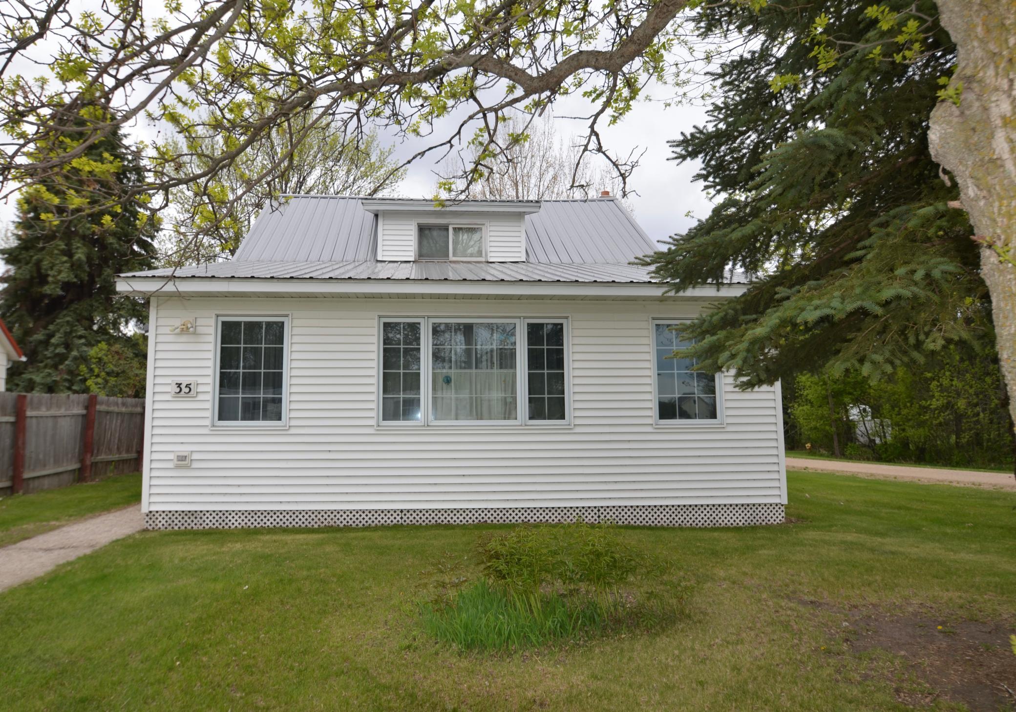 35 Evergreen St, Esmond ND 58332 - Photo 3 of 26