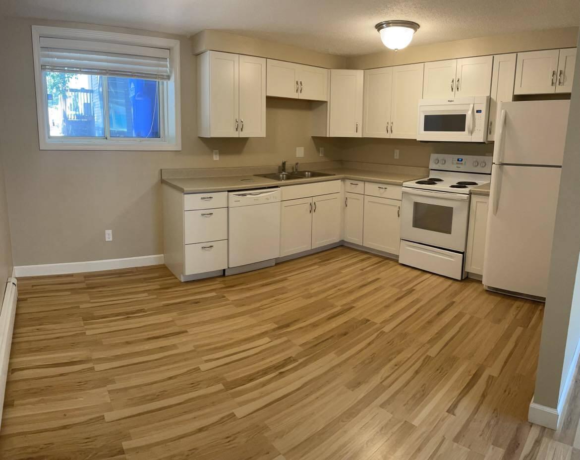 1305 16 1/2 S Street, Fargo ND 58103 - Photo 2 of 30
