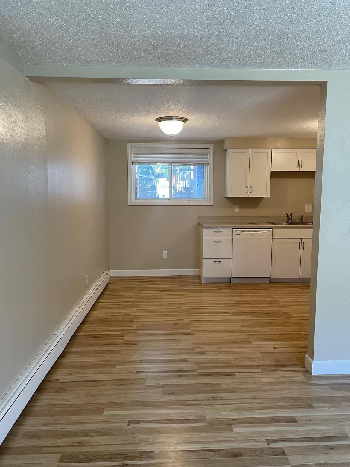 1305 16 1/2 S Street, Fargo ND 58103 - Photo 5 of 30