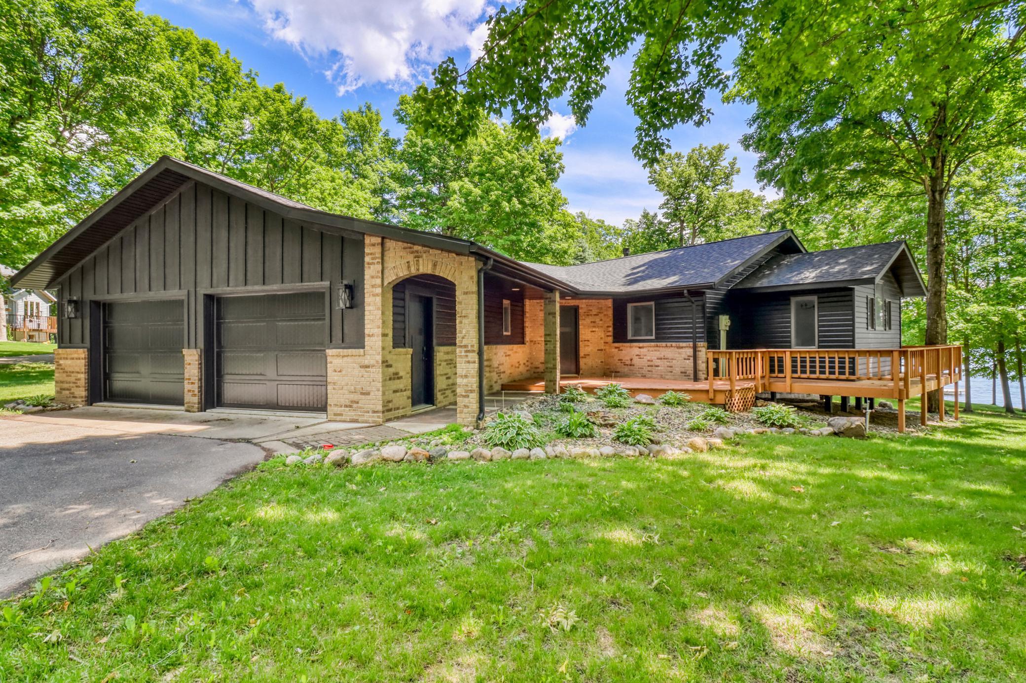 1995 single family home for sale at 16449 Sugar Island Road in Audubon, MN — 4 bed, 4 bath (photo 2 of 91)