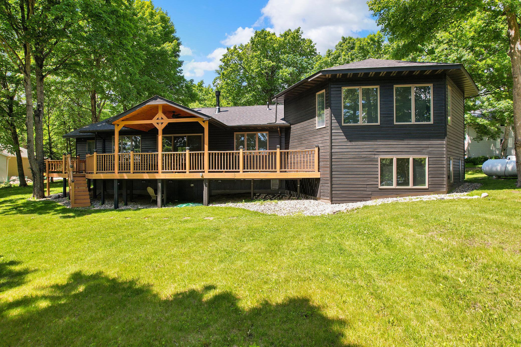 1995 single family home for sale at 16449 Sugar Island Road in Audubon, MN — 4 bed, 4 bath (photo 11 of 91)