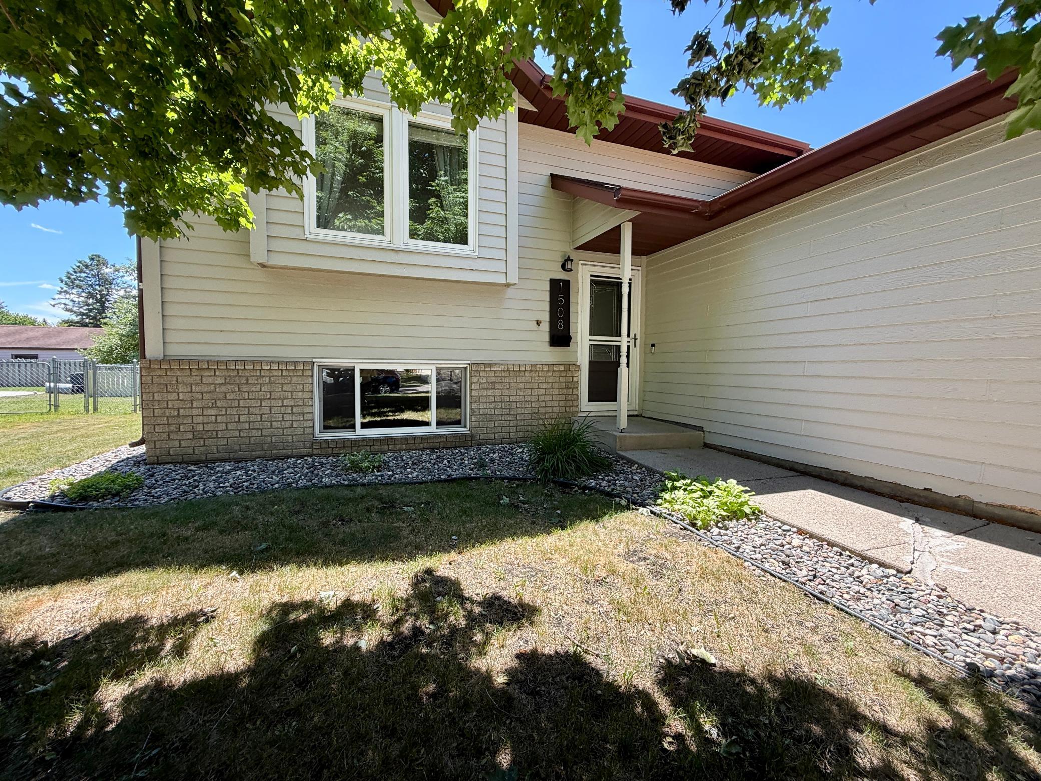 1508 36th S Avenue, Fargo ND 58104 - Photo 2 of 20
