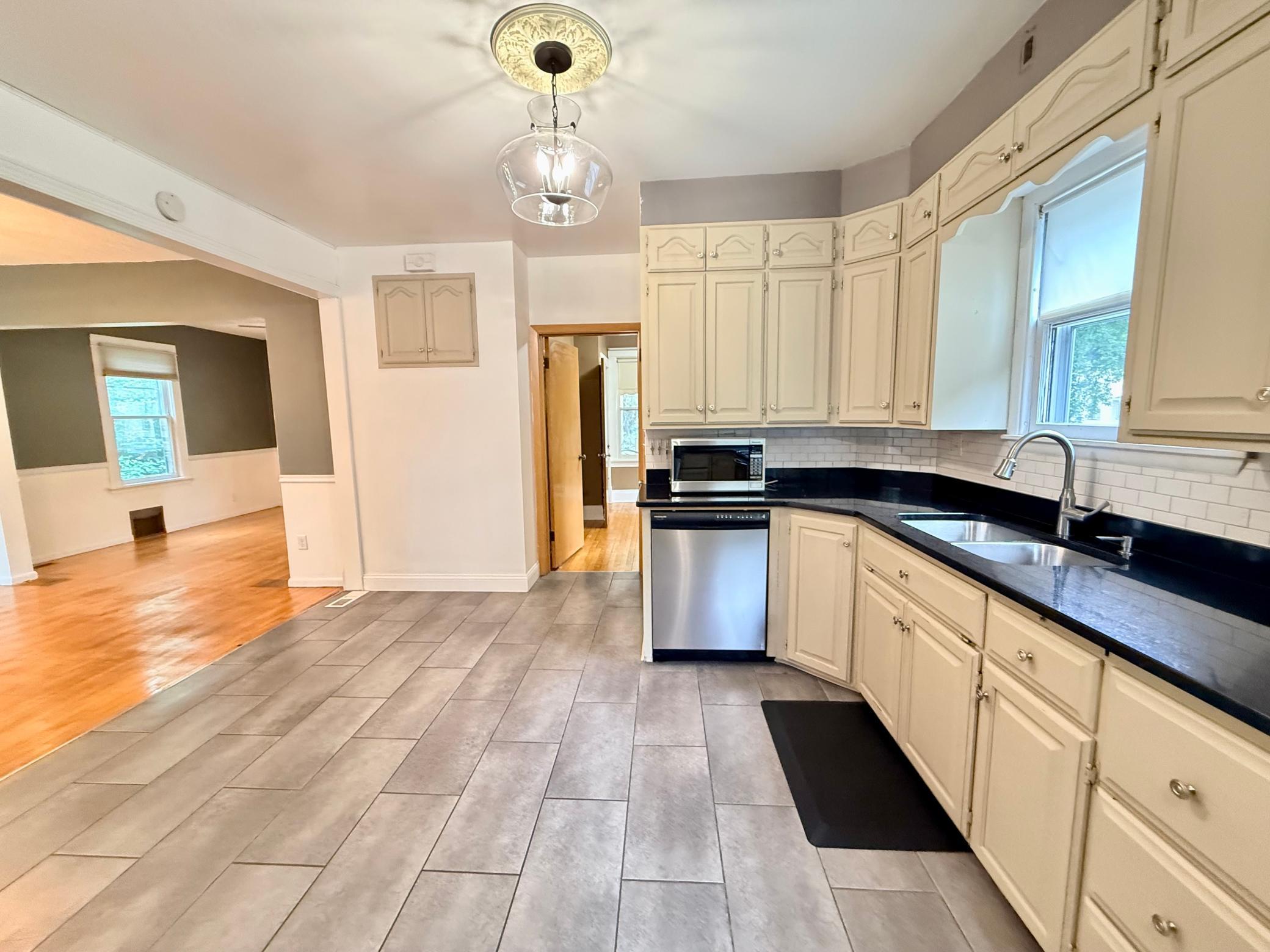 1120 4th S Avenue, Moorhead MN 56560 - Photo 4 of 26