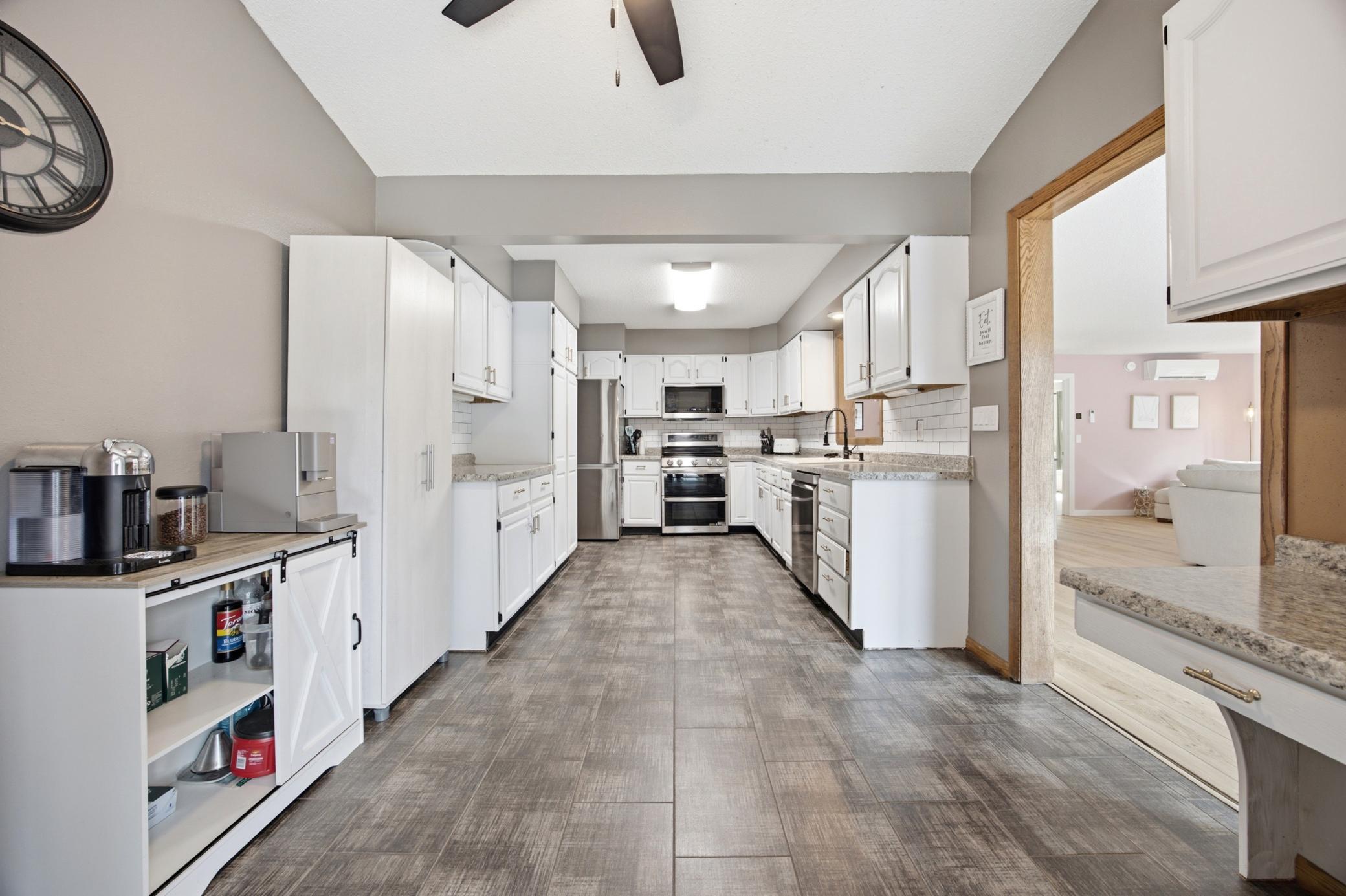 1977 single family home for sale at 57 Prairiewood Drive S in Fargo, ND — 4 bed, 4 bath (photo 21 of 62)