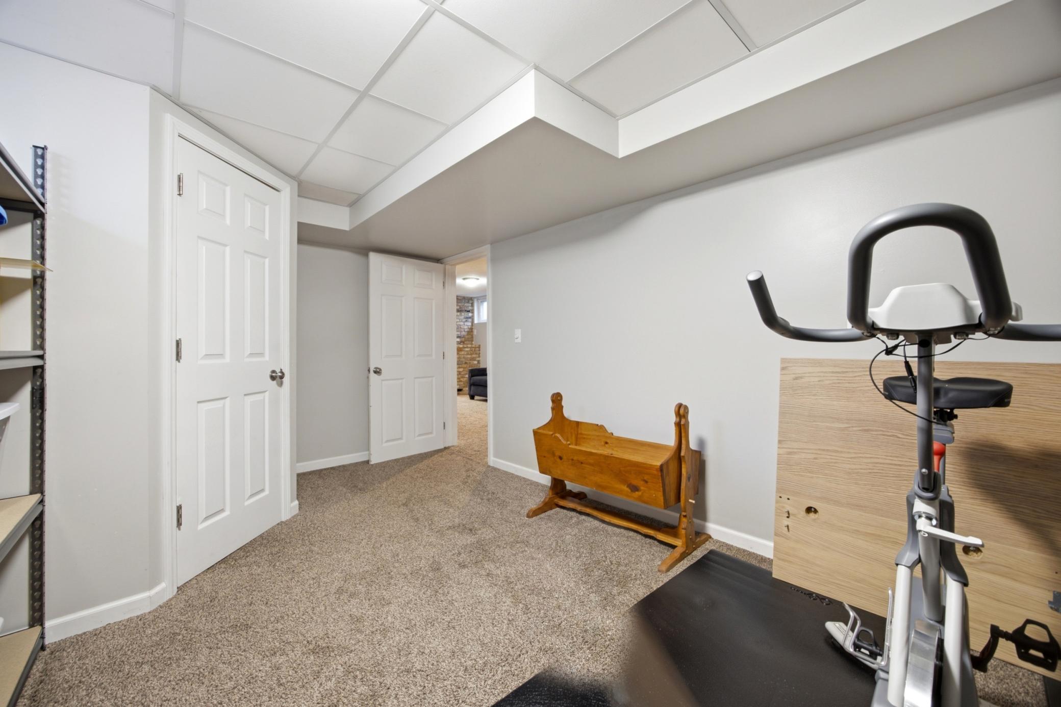1977 single family home for sale at 57 Prairiewood Drive S in Fargo, ND — 4 bed, 4 bath (photo 47 of 62)