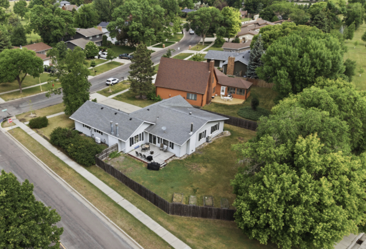 1977 single family home for sale at 57 Prairiewood Drive S in Fargo, ND — 4 bed, 4 bath (photo 51 of 62)