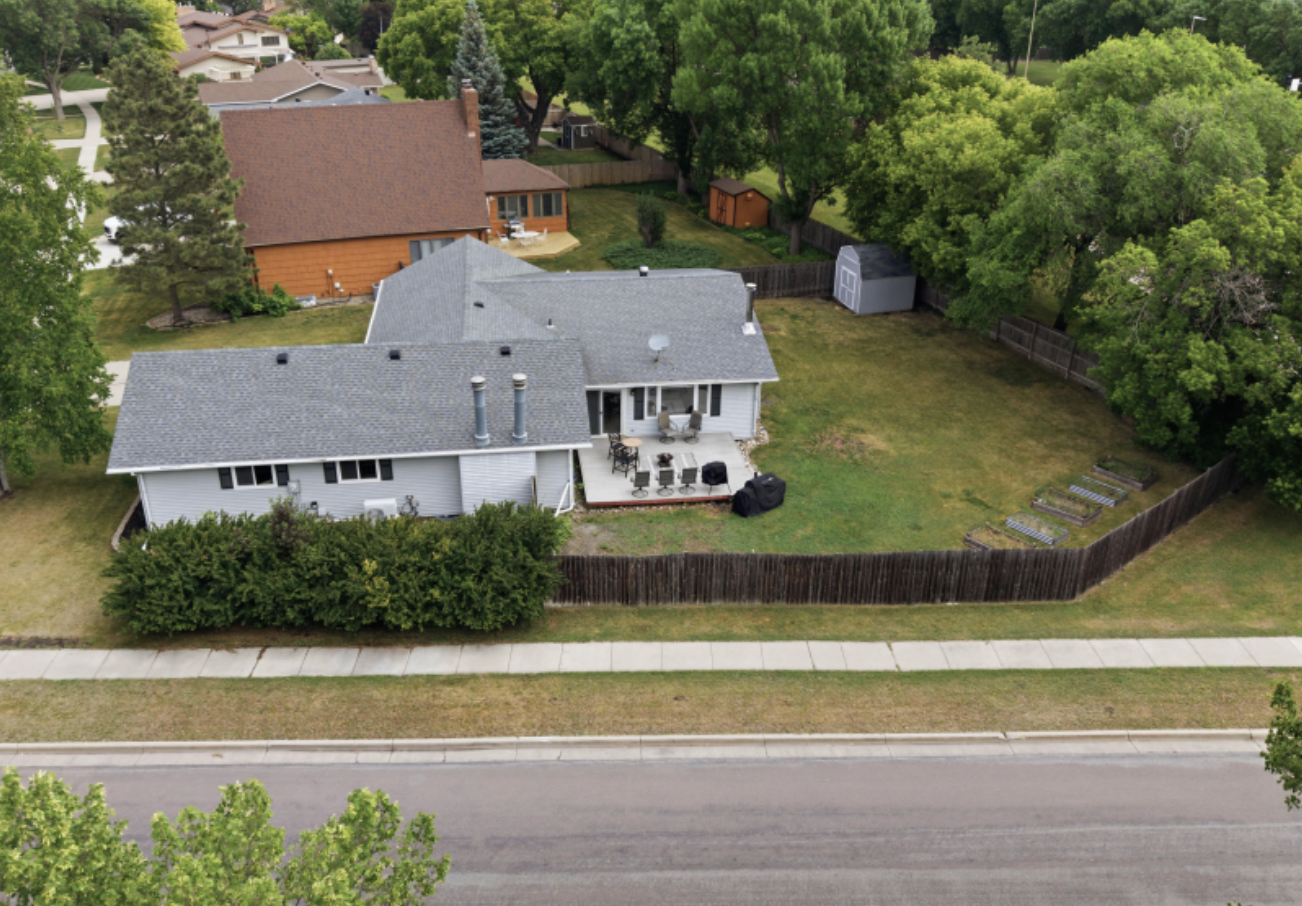 1977 single family home for sale at 57 Prairiewood Drive S in Fargo, ND — 4 bed, 4 bath (photo 52 of 62)