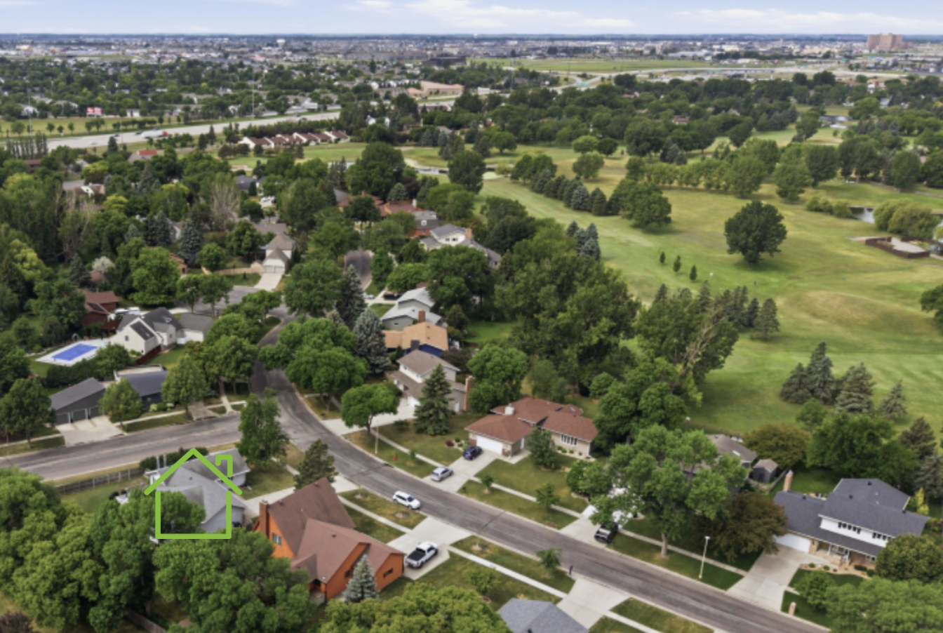 1977 single family home for sale at 57 Prairiewood Drive S in Fargo, ND — 4 bed, 4 bath (photo 57 of 62)