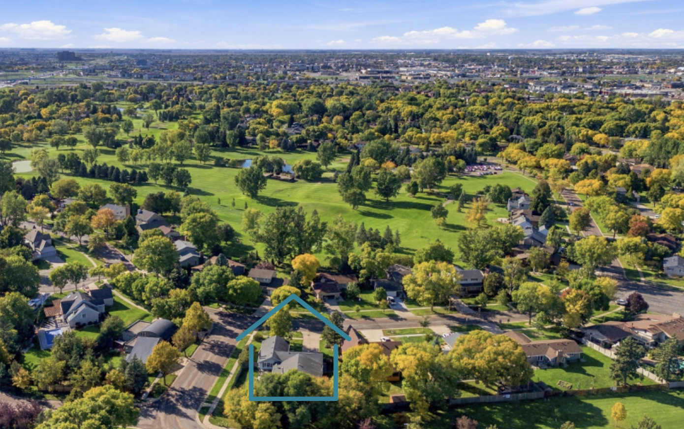 1977 single family home for sale at 57 Prairiewood Drive S in Fargo, ND — 4 bed, 4 bath (photo 2 of 53)