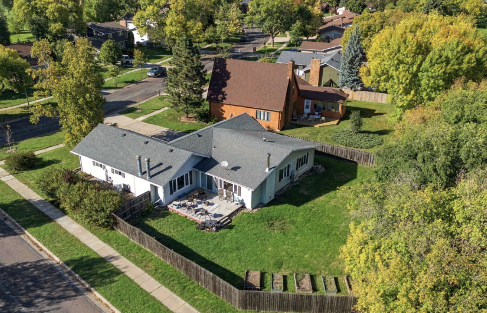 1977 single family home for sale at 57 Prairiewood Drive S in Fargo, ND — 4 bed, 4 bath (photo 46 of 53)