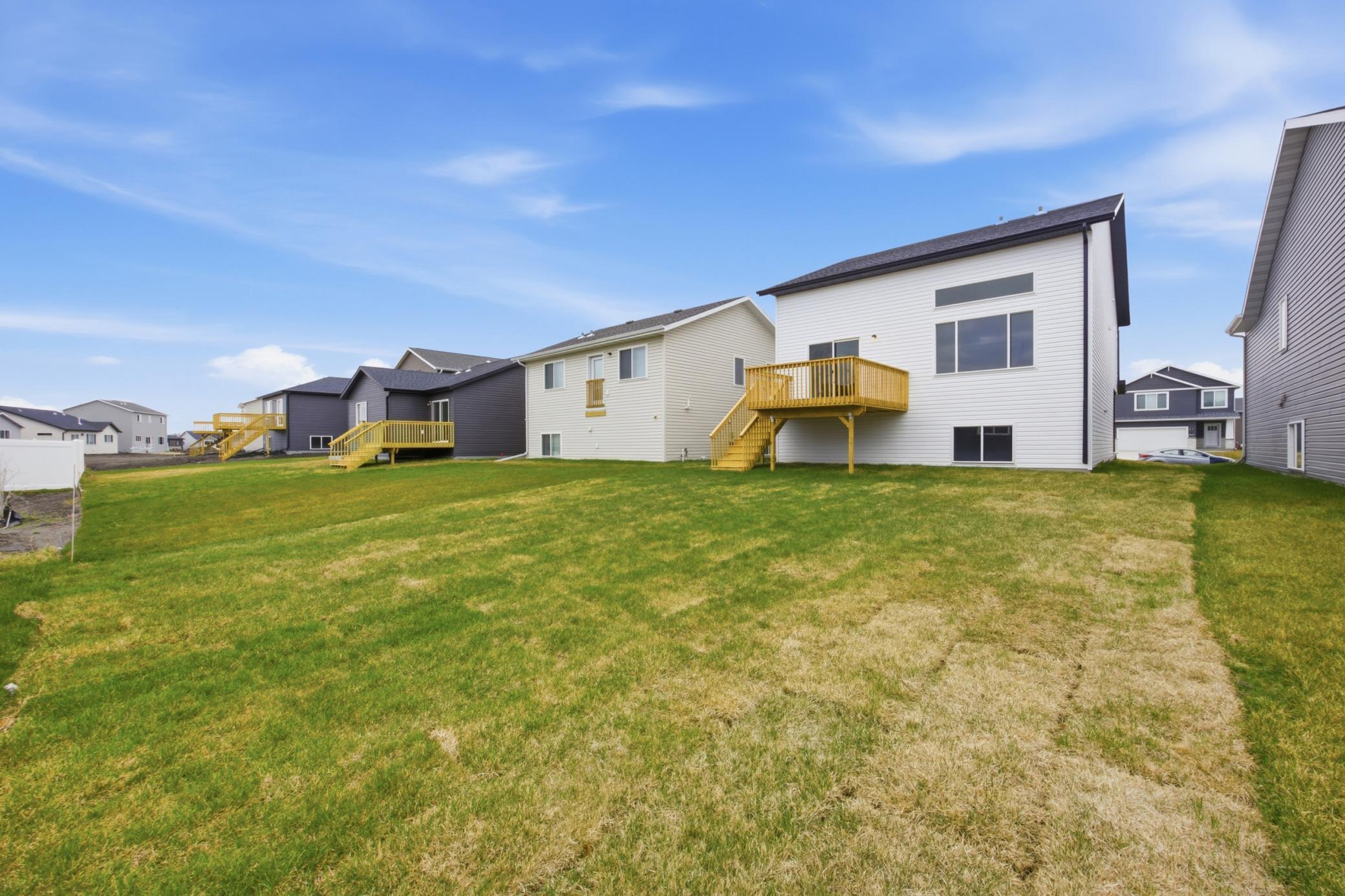 6722 Meadow View S Drive, Fargo ND 58104 - Photo 34 of 35