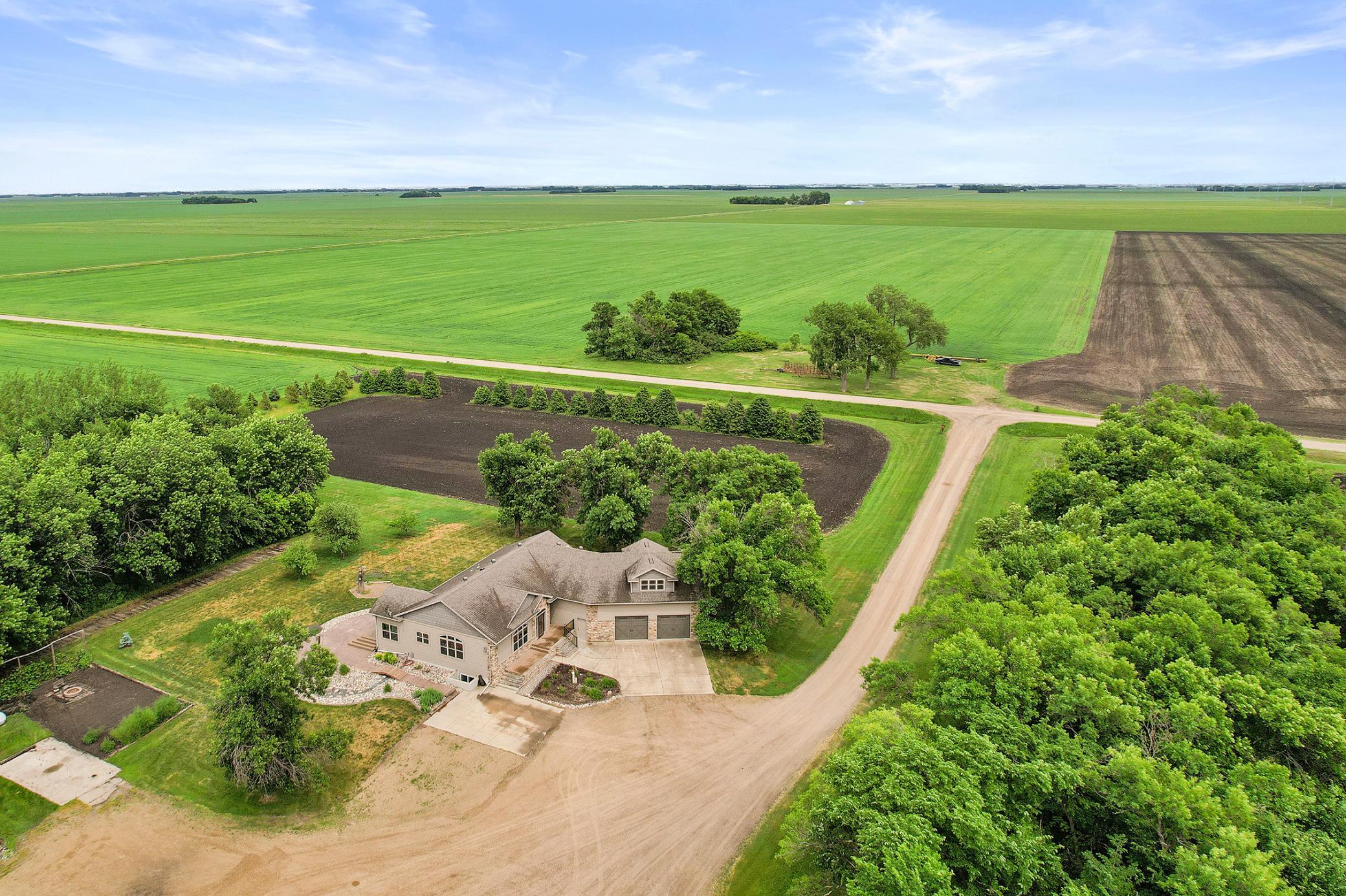 2013 single family home for sale at 14293 40th Street S in Moorhead, MN — 4 bed, 3 bath