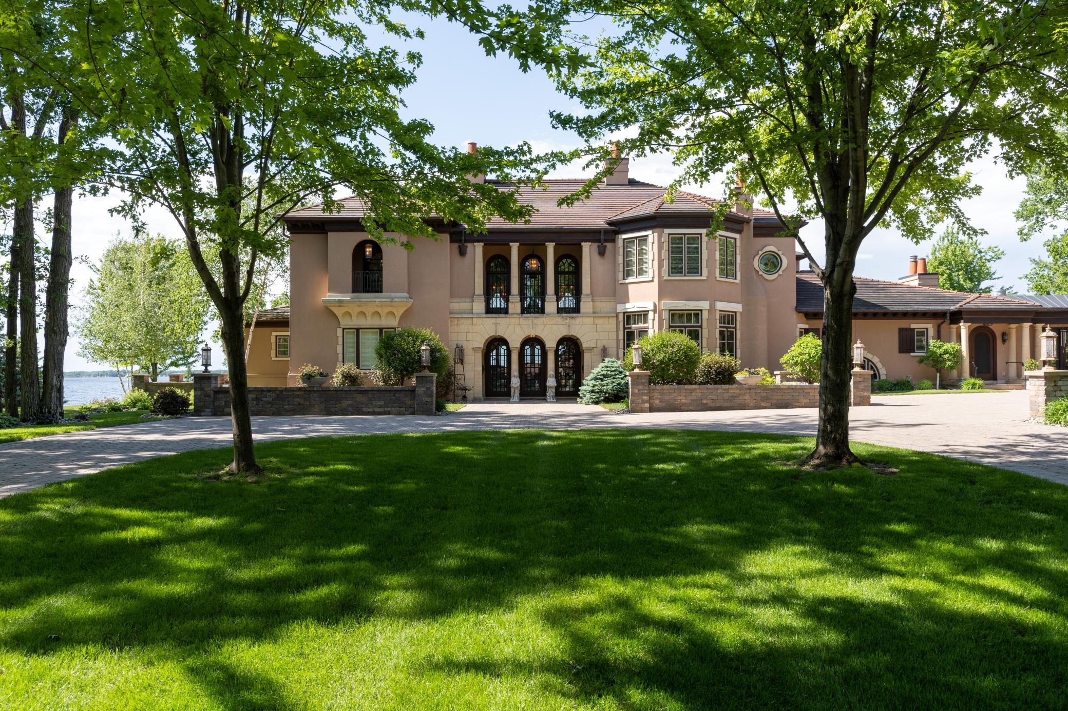2005 single family home for sale at 45329 Red Pine Loop in Perham, MN — 6 bed, 8 bath (photo 15 of 114)