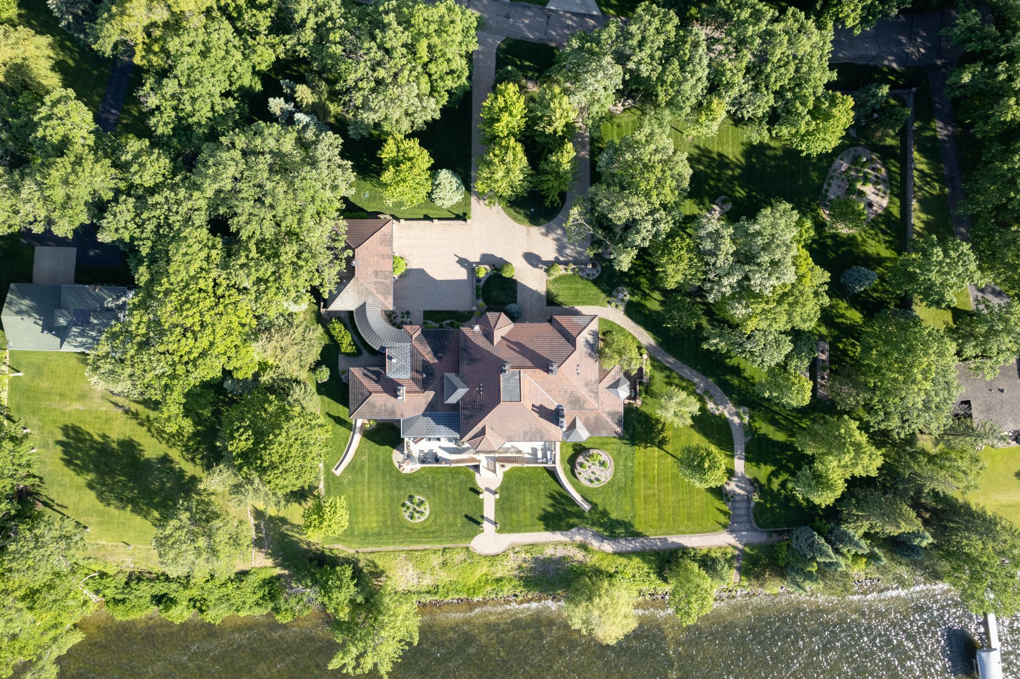 2005 single family home for sale at 45329 Red Pine Loop in Perham, MN — 6 bed, 8 bath (photo 7 of 114)