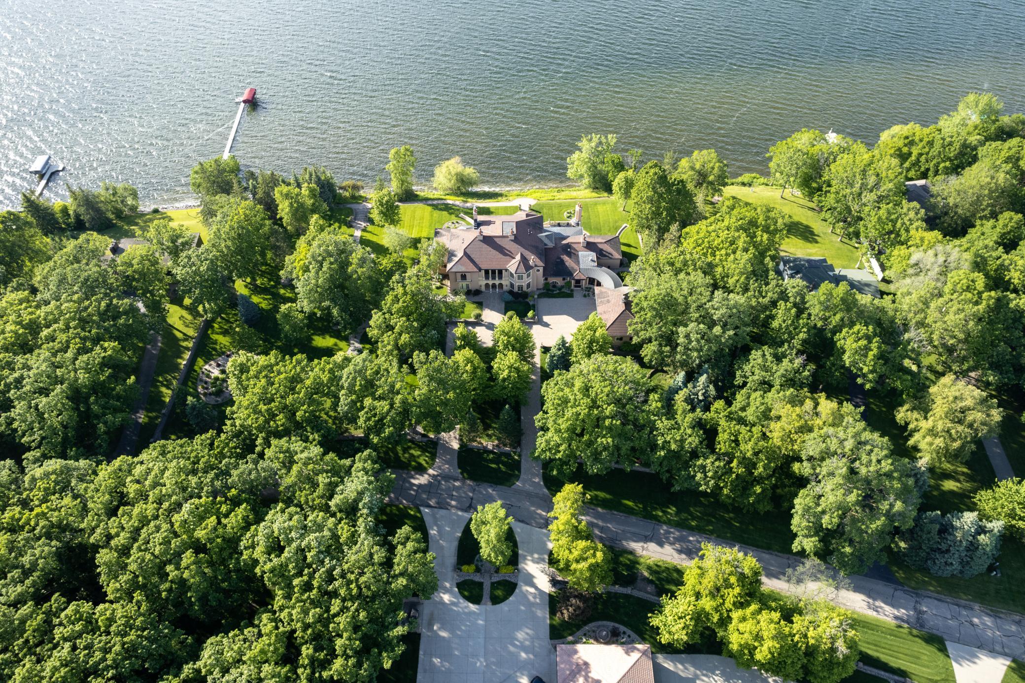 2005 single family home for sale at 45329 Red Pine Loop in Perham, MN — 6 bed, 8 bath (photo 8 of 114)
