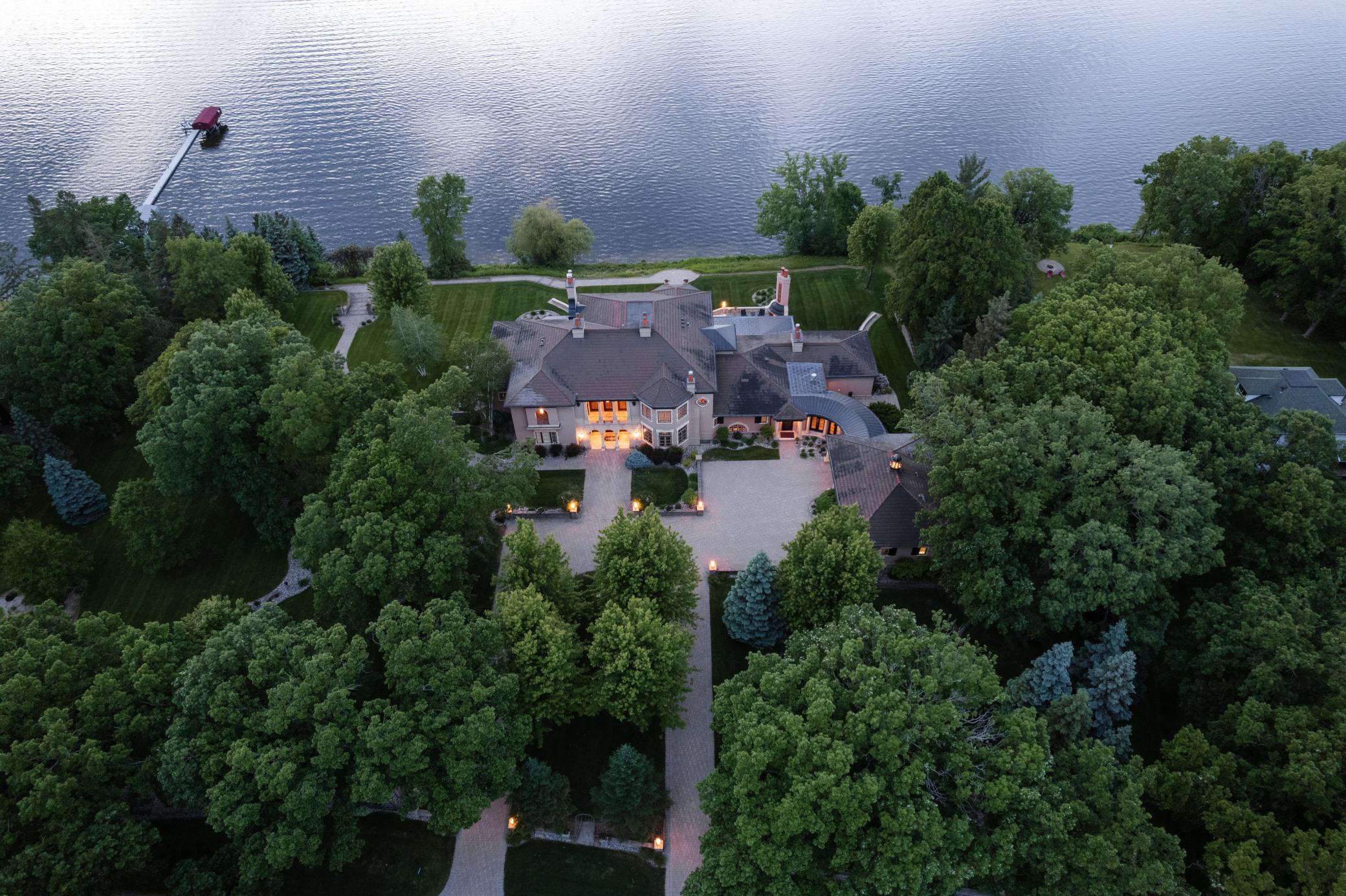 2005 single family home for sale at 45329 Red Pine Loop in Perham, MN — 6 bed, 8 bath (photo 10 of 114)