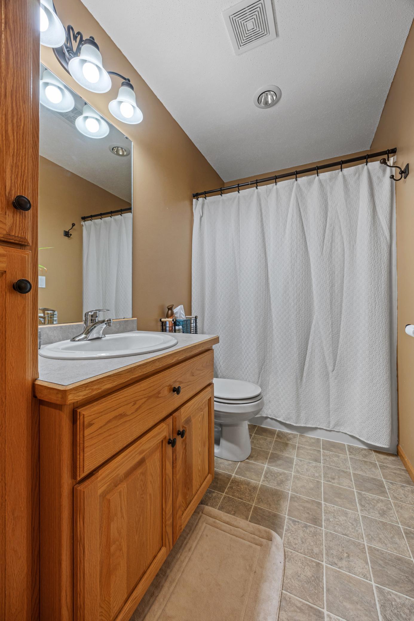4163 54th S Street, Fargo ND 58104 - Photo 16 of 28
