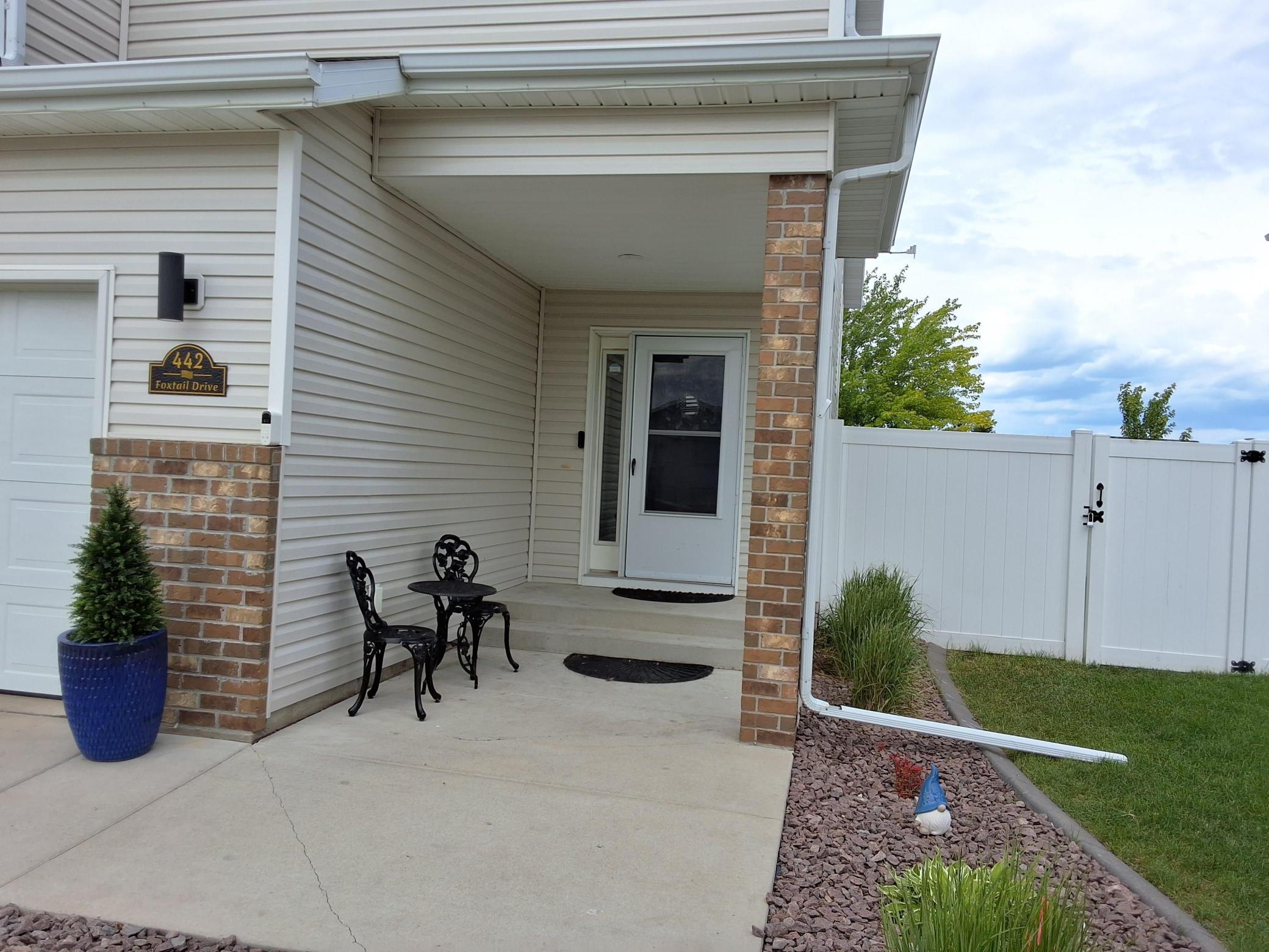 442 Foxtail E Drive, West Fargo ND 58078 - Photo 2 of 37