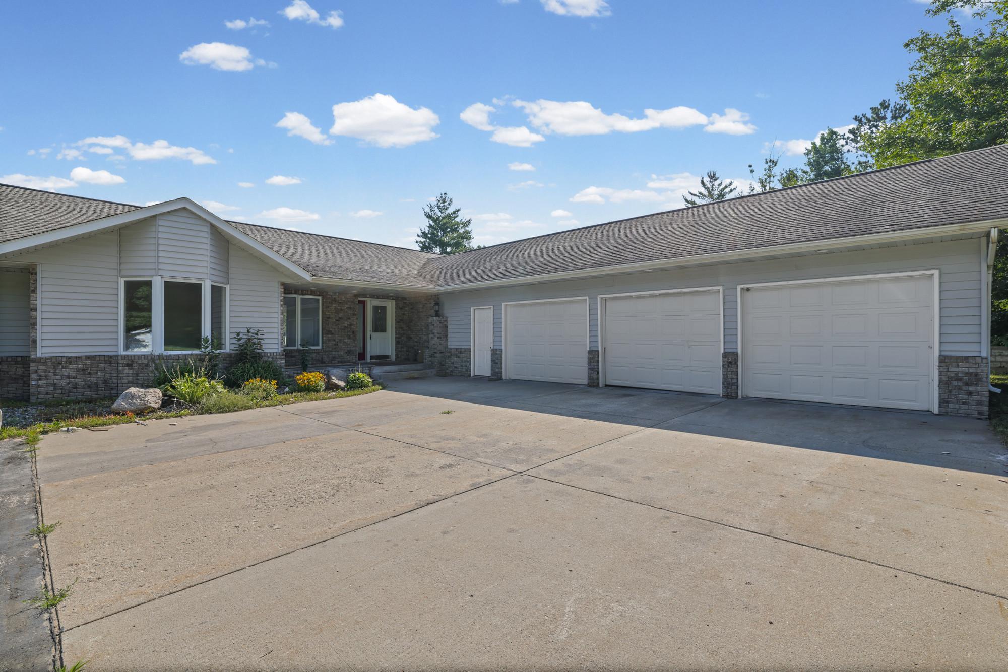 4304 Alder Street NE, Bemidji MN 56601 - Photo 5 of 67