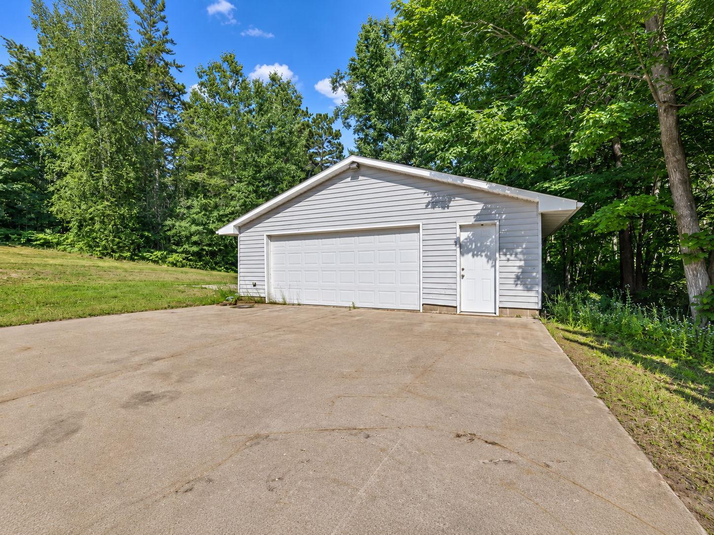 1996 single family home for sale at 4304 Alder Street NE in Bemidji, MN — 5 bed, 5 bath (photo 40 of 48)
