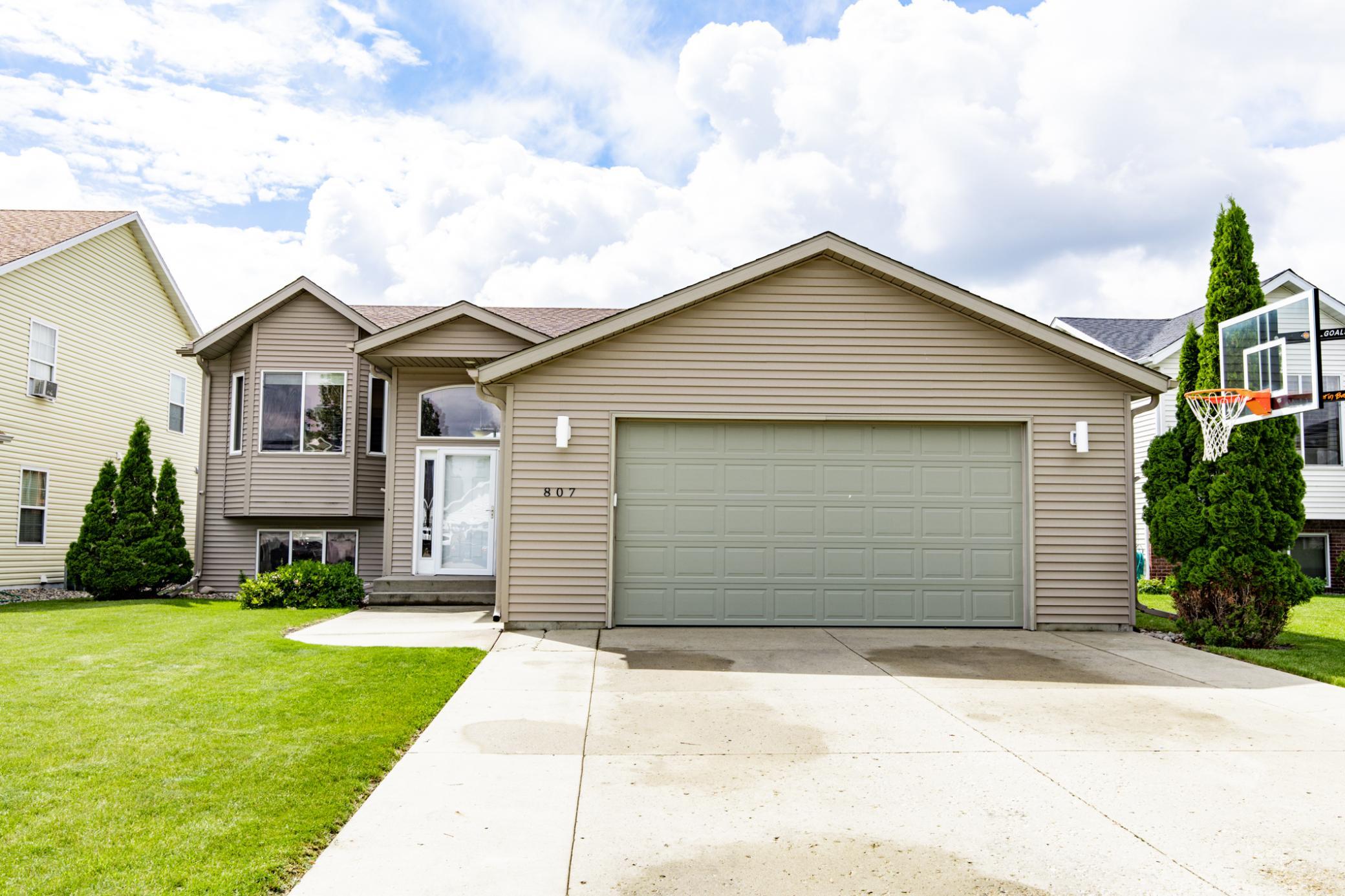 807 16th W Avenue, West Fargo ND 58078 - Photo 2 of 48