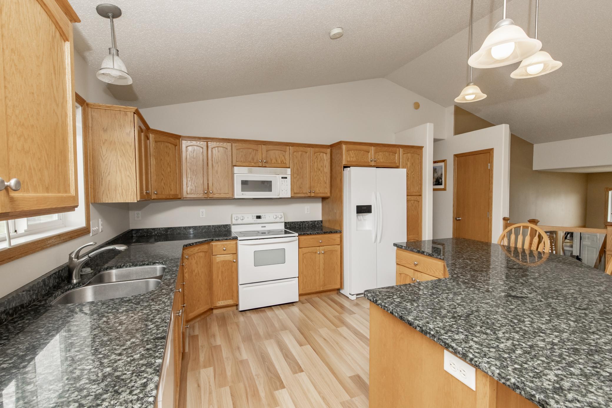 807 16th W Avenue, West Fargo ND 58078 - Photo 12 of 48