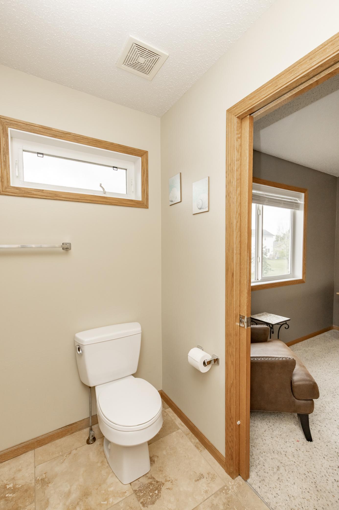807 16th W Avenue, West Fargo ND 58078 - Photo 20 of 48