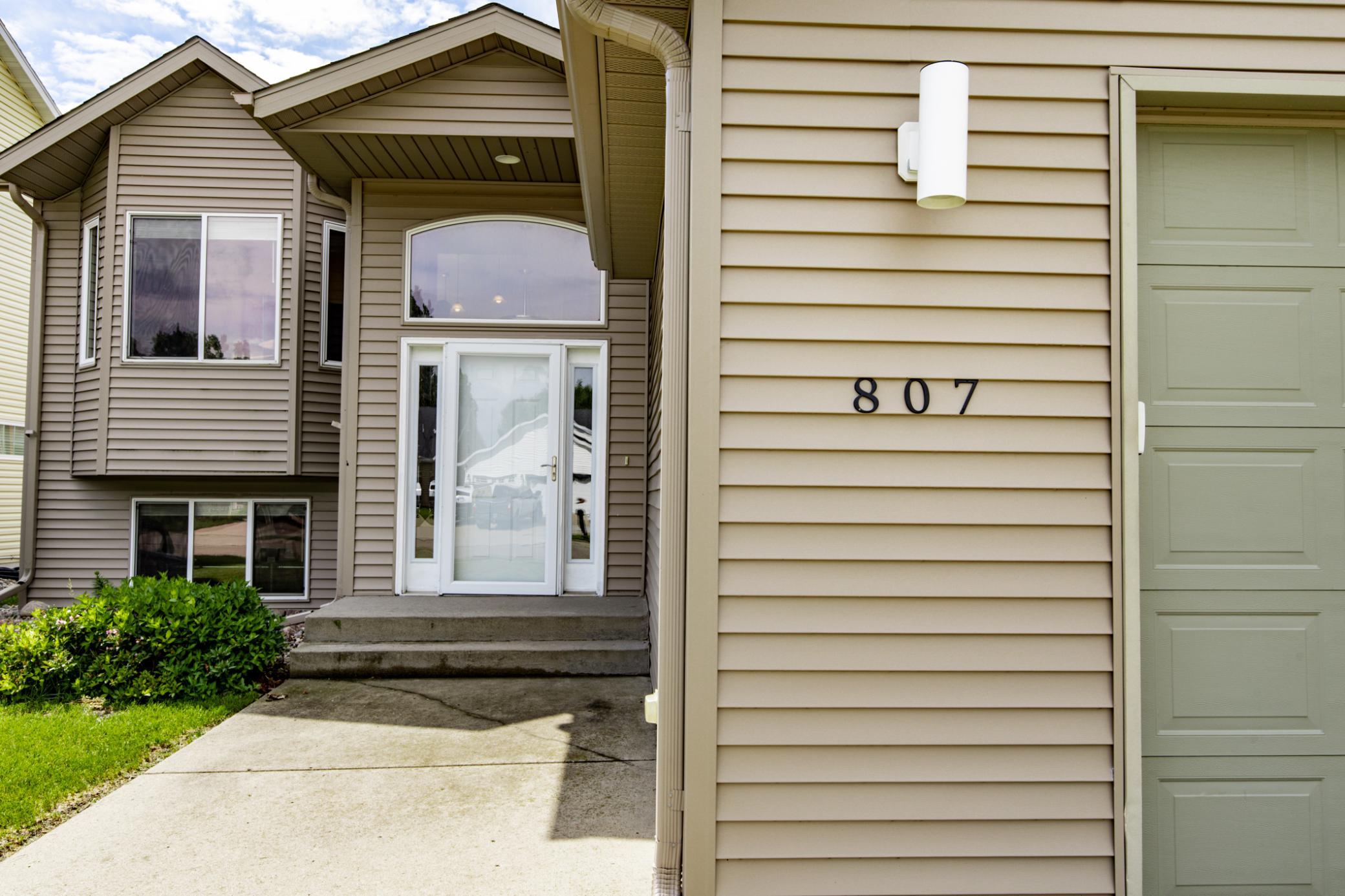 807 16th W Avenue, West Fargo ND 58078 - Photo 3 of 48