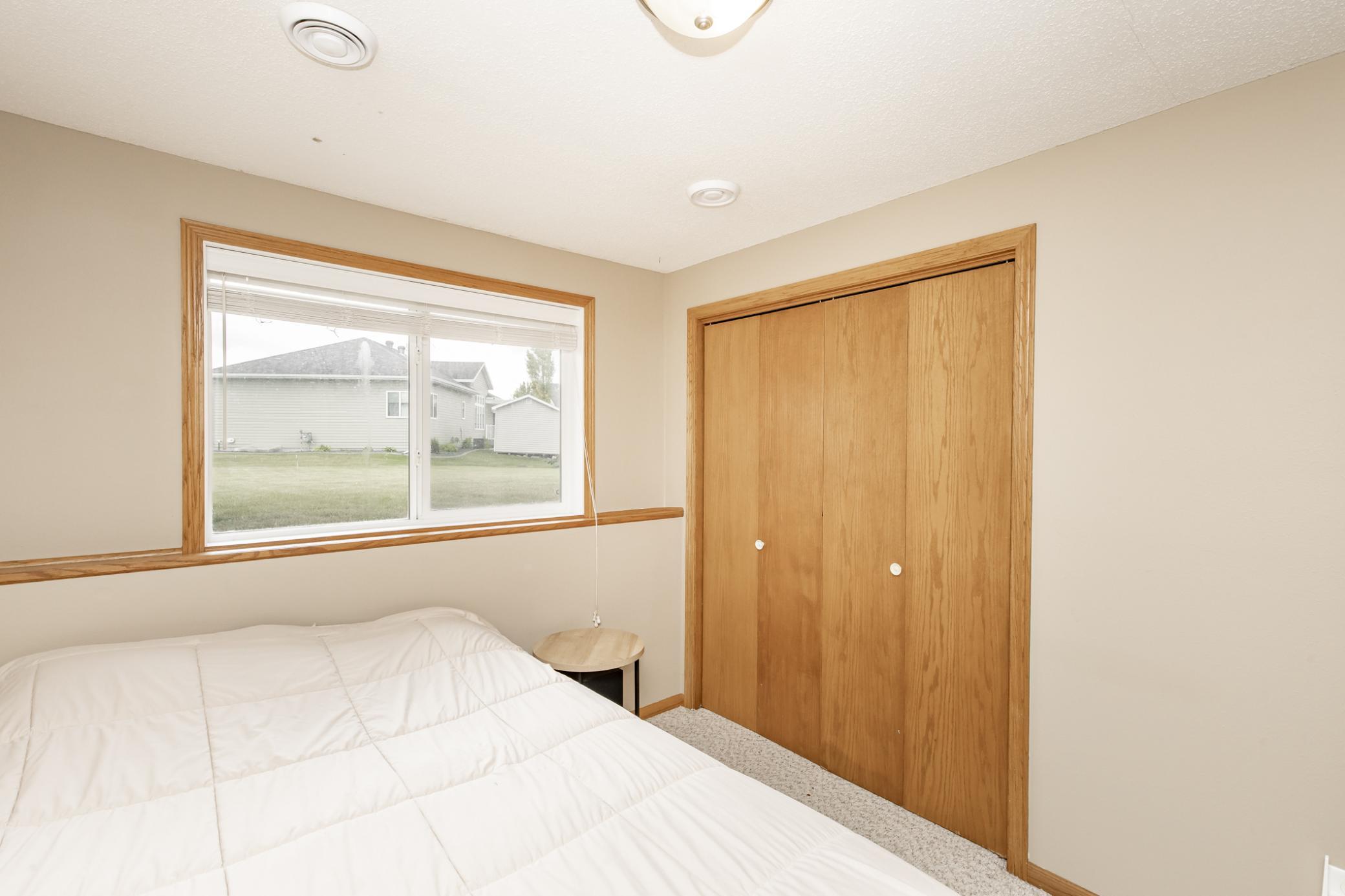 807 16th W Avenue, West Fargo ND 58078 - Photo 32 of 48