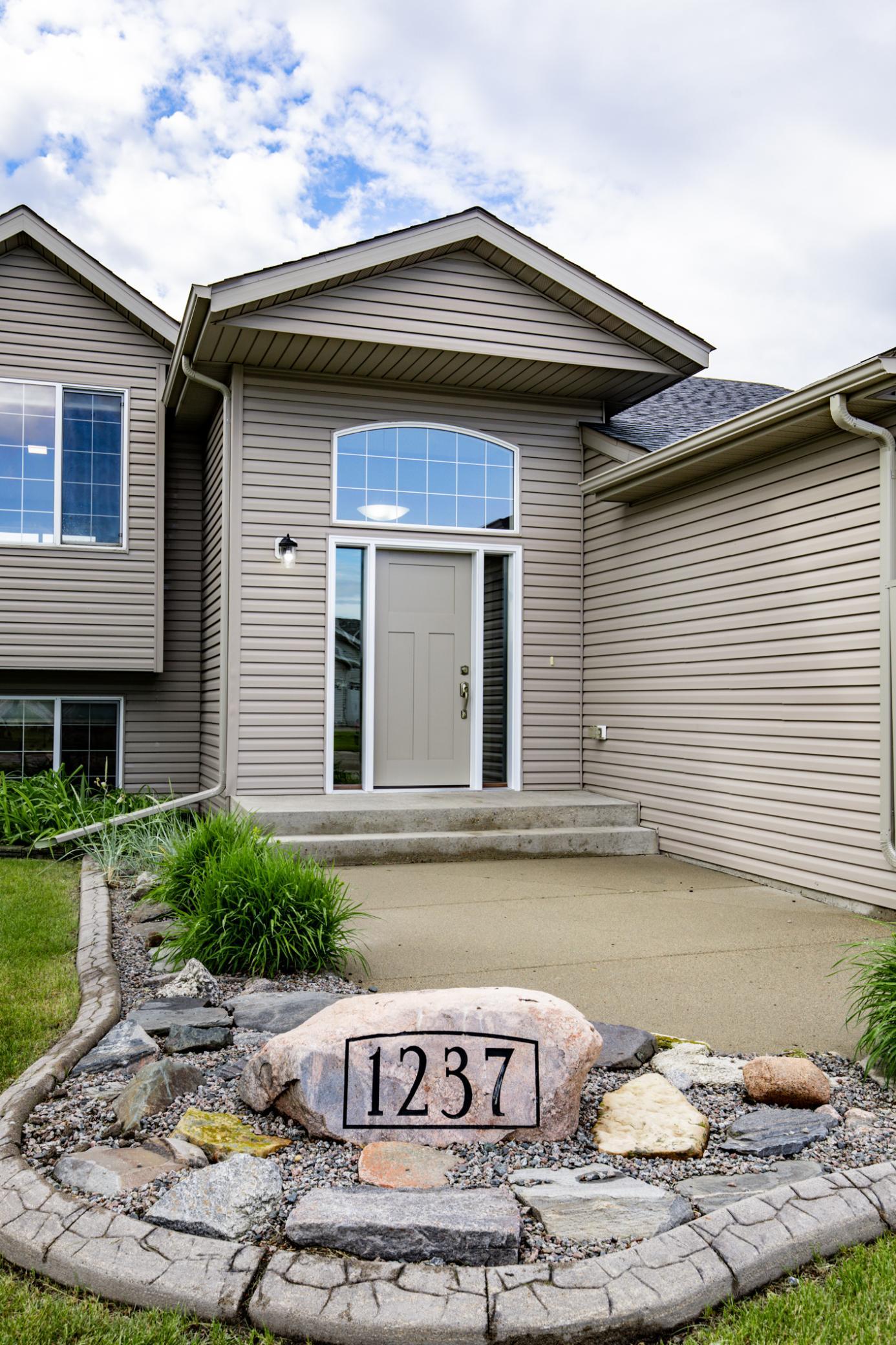 1237 Diversion Drive, West Fargo ND 58078 - Photo 7 of 53