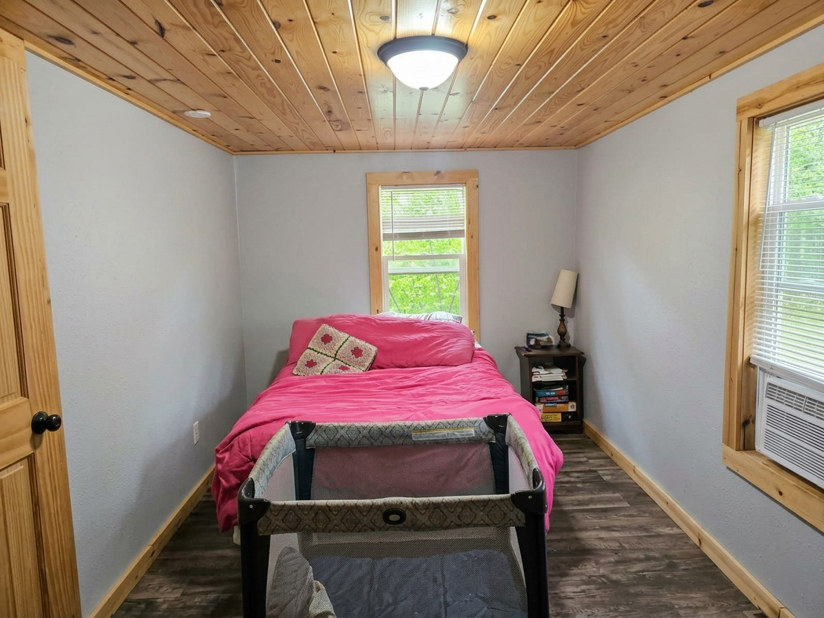 1888 duplex for sale at 1020 Rosewood Street in Brainerd, MN — 4 bed, 2 bath (photo 5 of 15)
