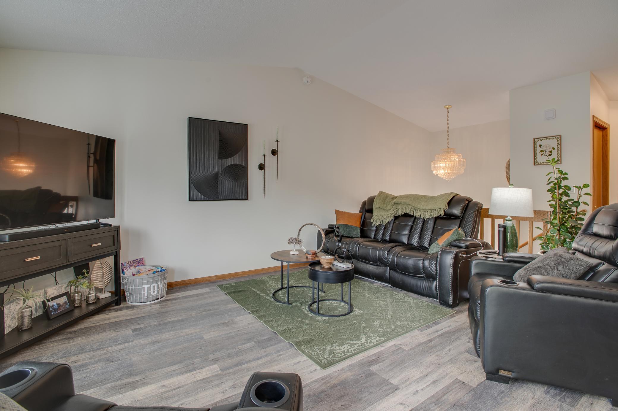 3260 35th S Avenue, Fargo ND 58104 - Photo 14 of 41