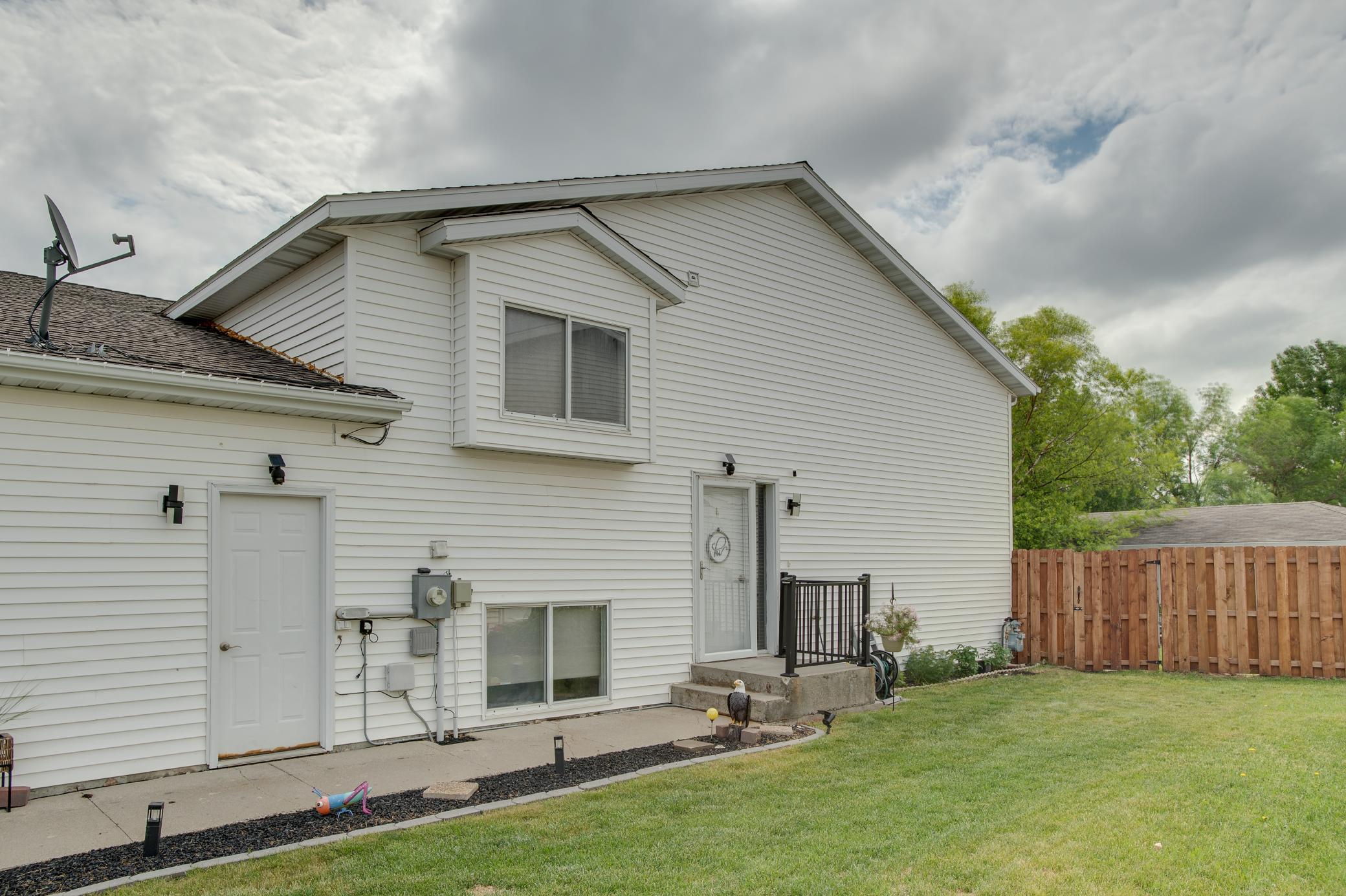 3260 35th S Avenue, Fargo ND 58104 - Photo 4 of 41