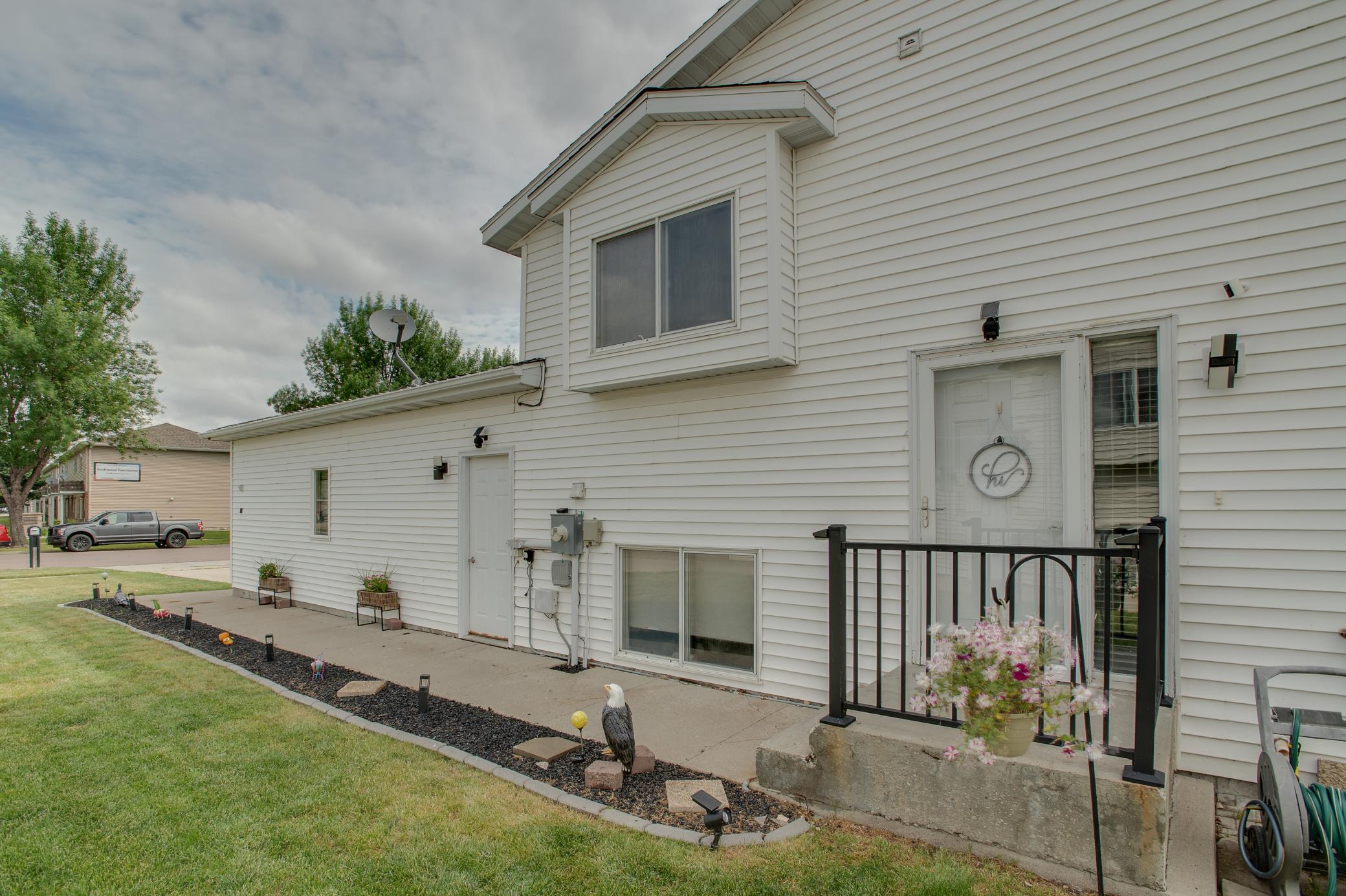 3260 35th S Avenue, Fargo ND 58104 - Photo 5 of 41