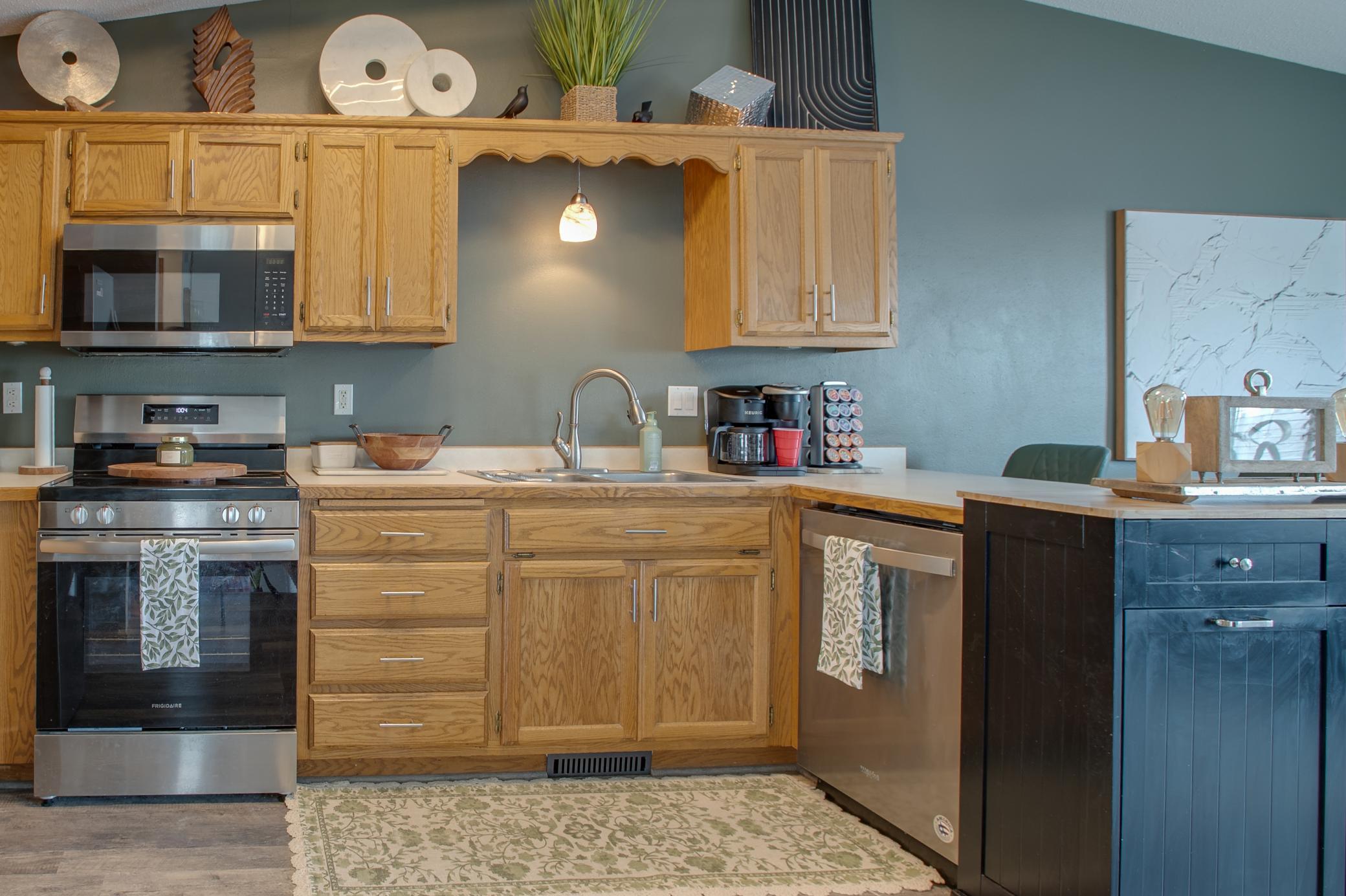 3260 35th S Avenue, Fargo ND 58104 - Photo 10 of 41