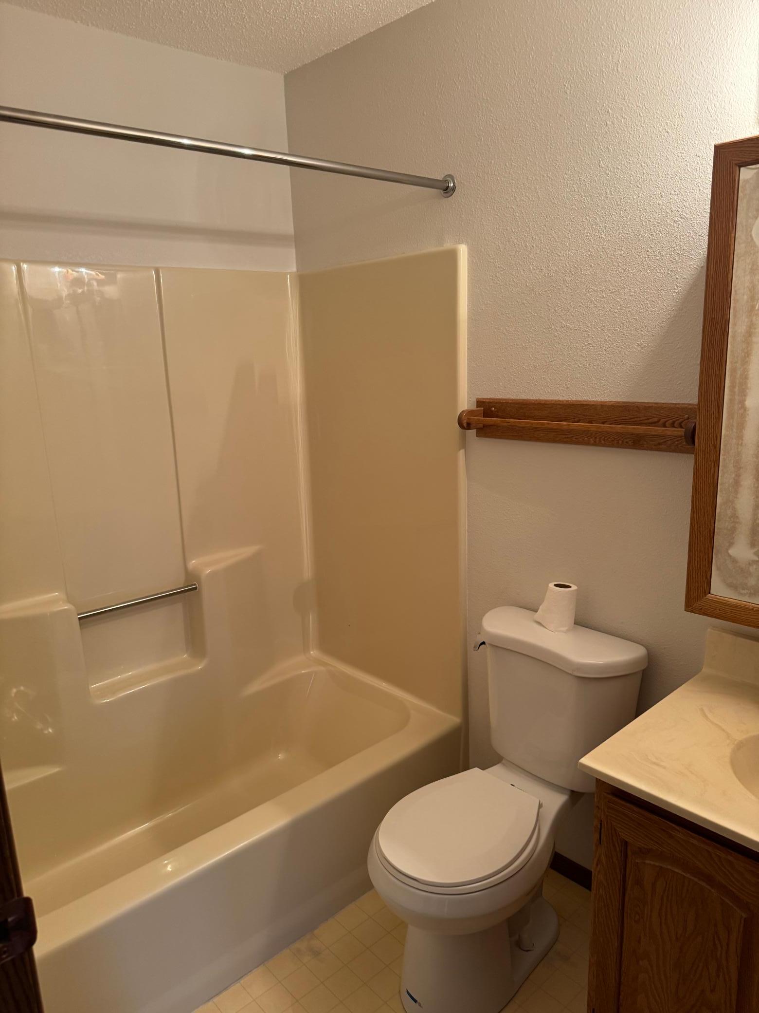 3309 15th S Avenue, Unit D, Fargo ND 58103 - Photo 12 of 21
