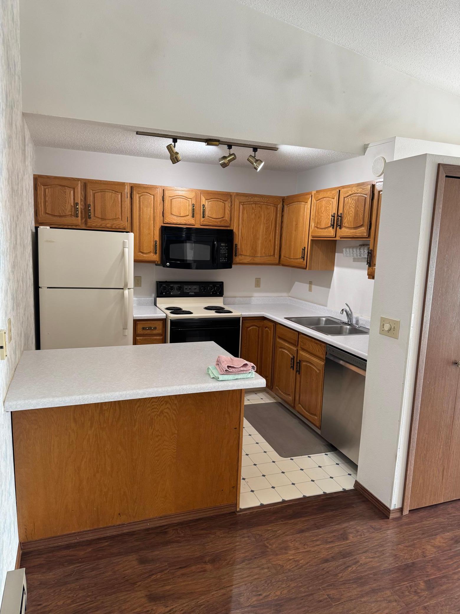 3309 15th S Avenue, Unit D, Fargo ND 58103 - Photo 17 of 21