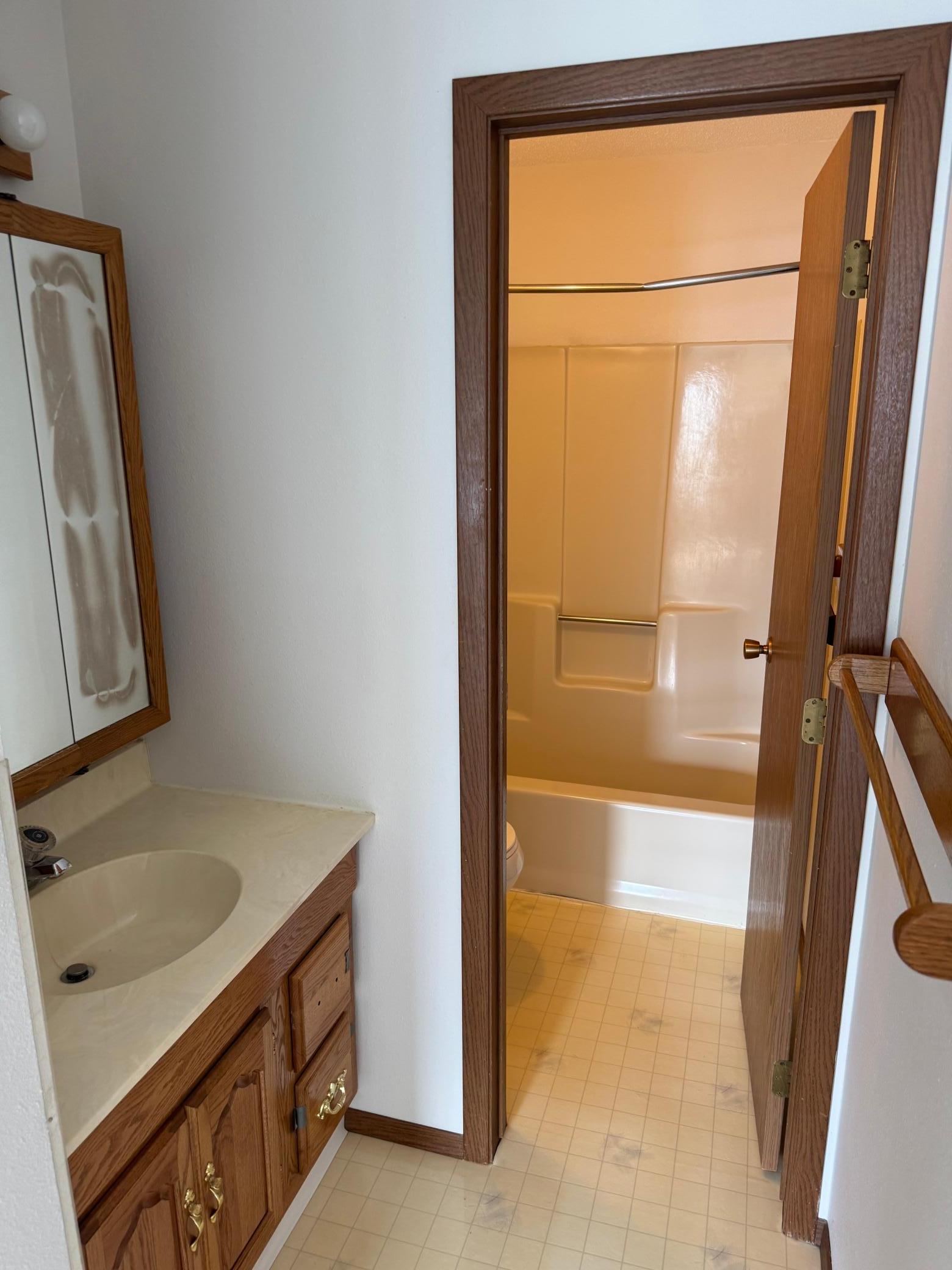 3309 15th S Avenue, Unit D, Fargo ND 58103 - Photo 8 of 21