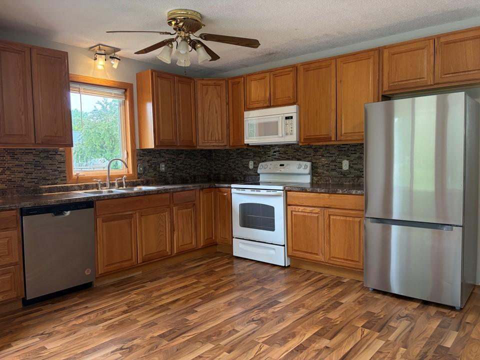 106 Cornwell Avenue, New York Mills MN 56567 - Photo 4 of 27