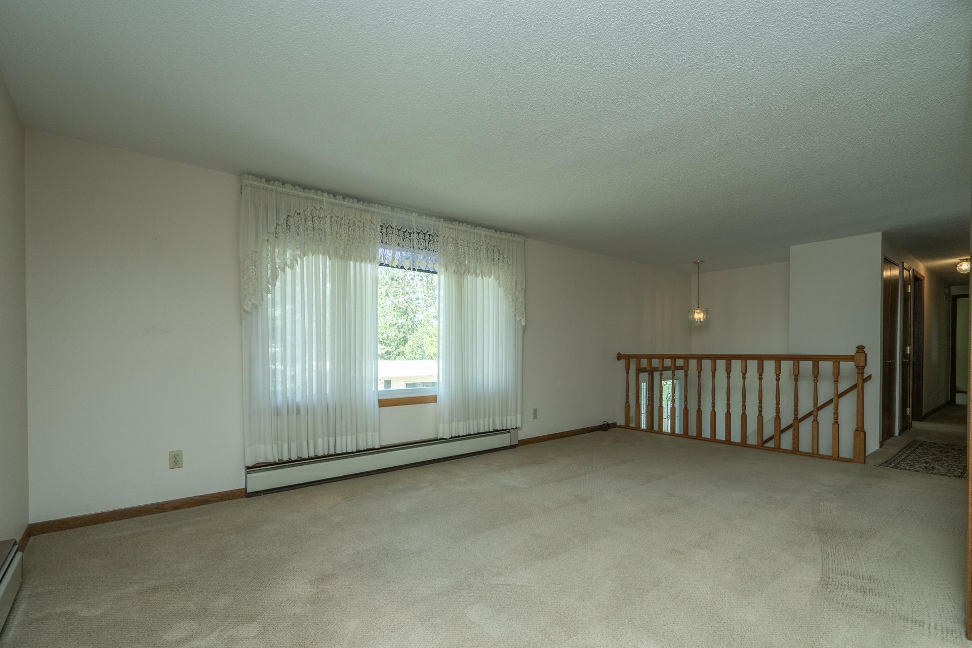 1976 single family home for sale at 1713 Graydon Avenue in Brainerd, MN — 4 bed, 3 bath (photo 19 of 46)