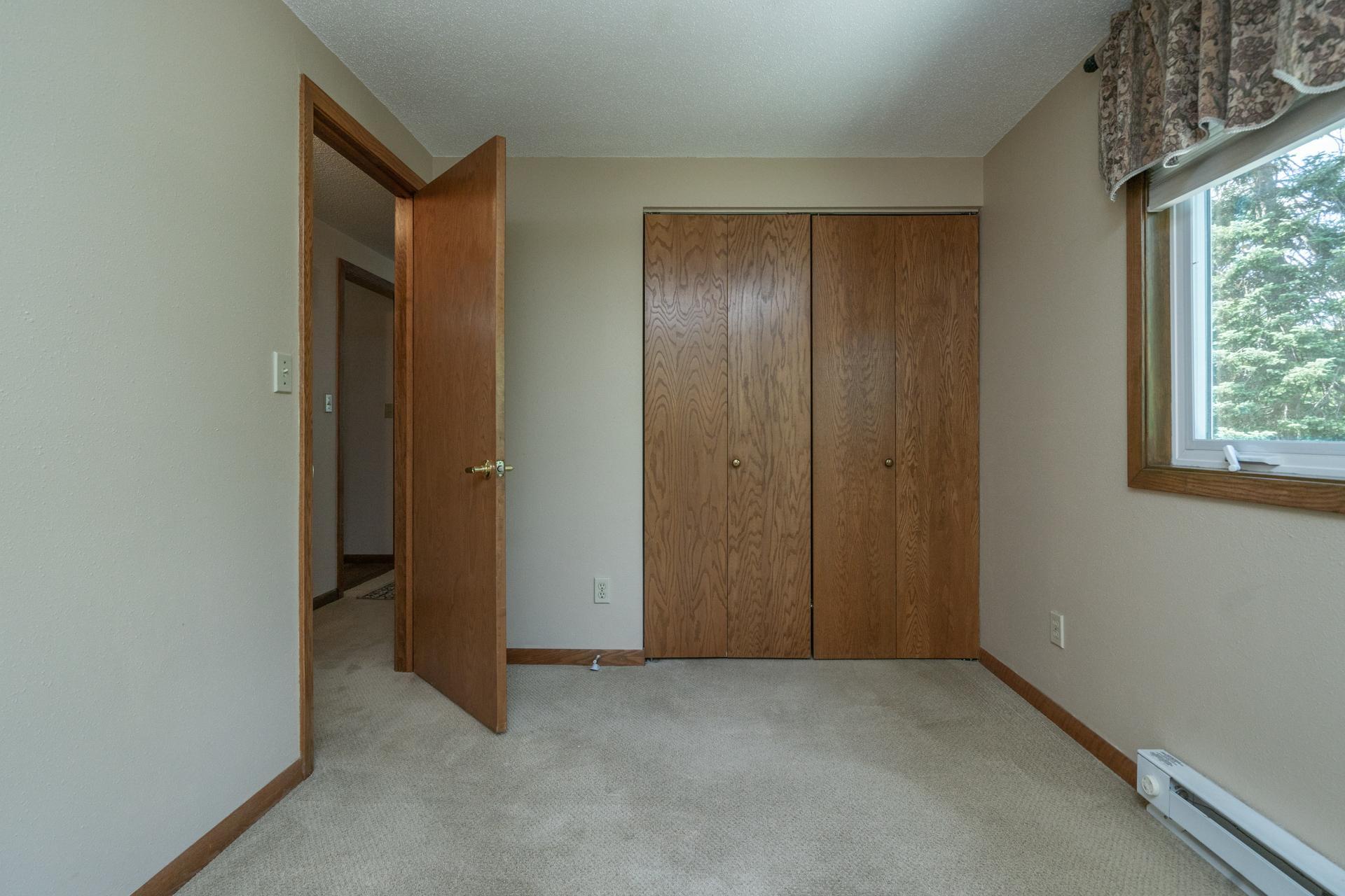 1976 single family home for sale at 1713 Graydon Avenue in Brainerd, MN — 4 bed, 3 bath (photo 29 of 46)