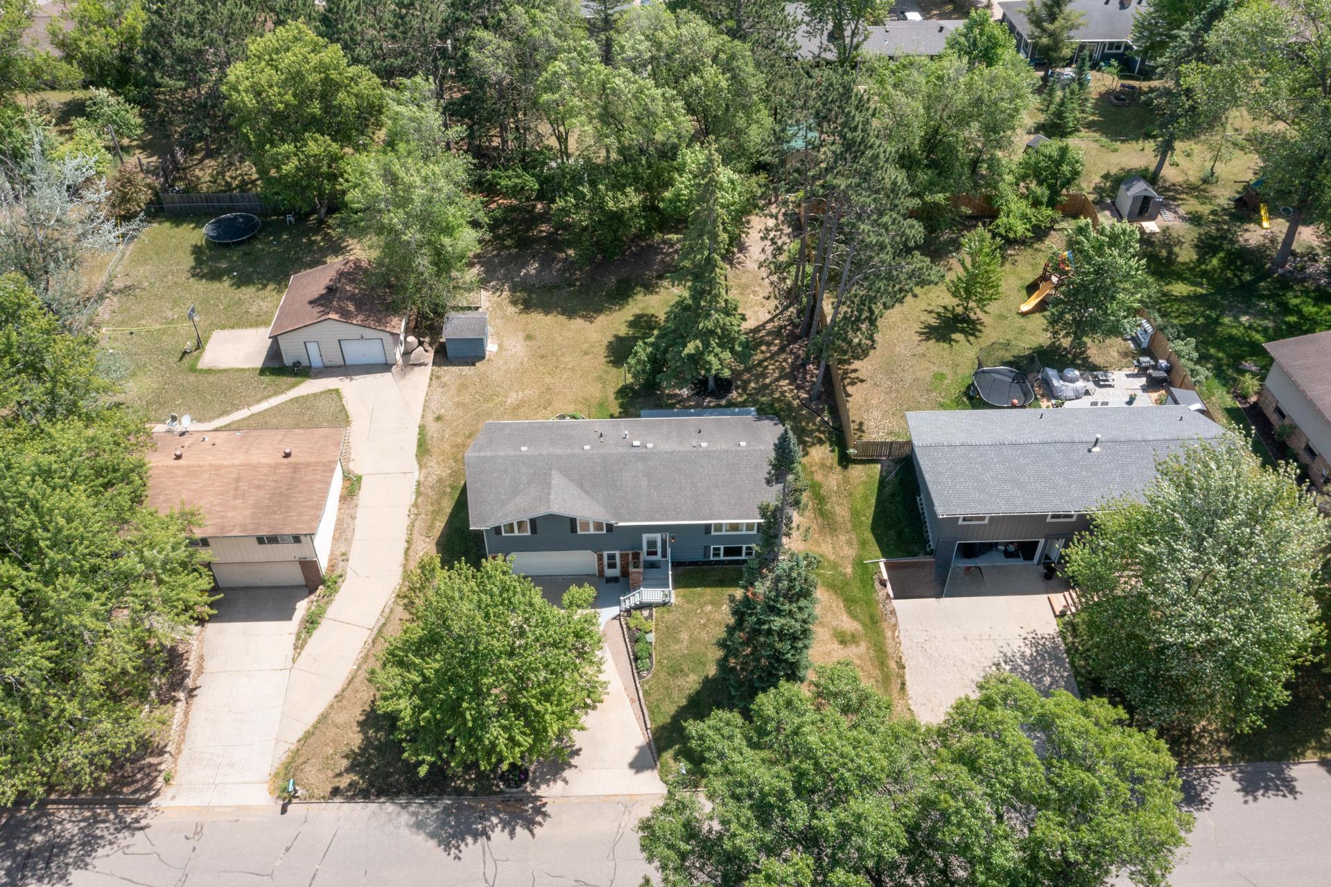1976 single family home for sale at 1713 Graydon Avenue in Brainerd, MN — 4 bed, 3 bath (photo 4 of 46)