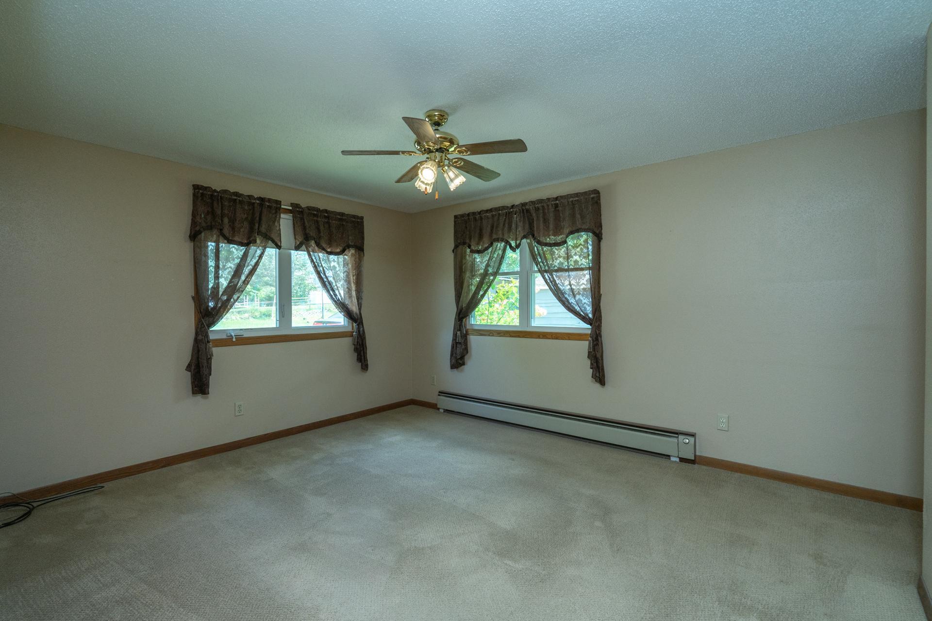 1976 single family home for sale at 1713 Graydon Avenue in Brainerd, MN — 4 bed, 3 bath (photo 33 of 46)