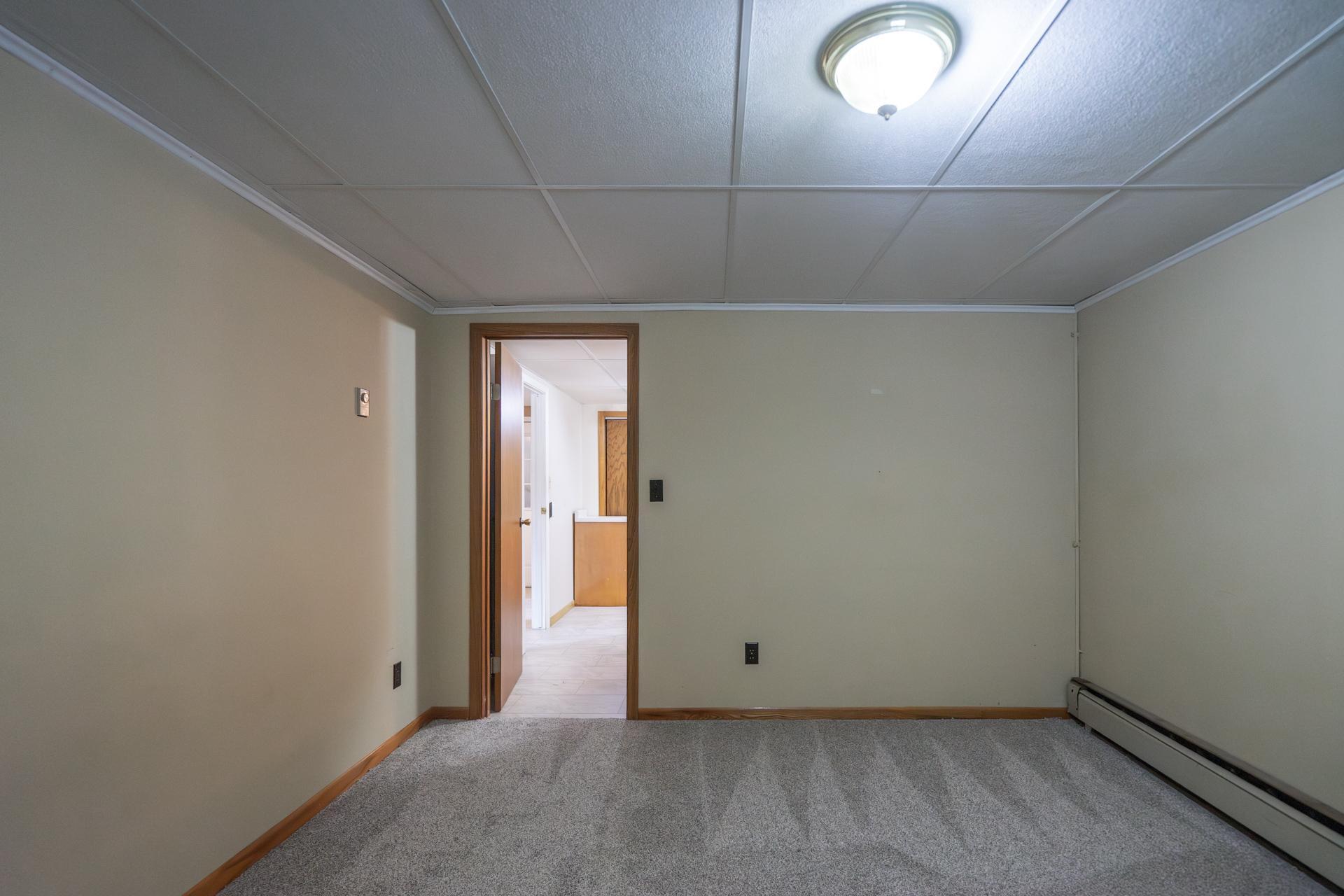 1976 single family home for sale at 1713 Graydon Avenue in Brainerd, MN — 4 bed, 3 bath (photo 36 of 46)